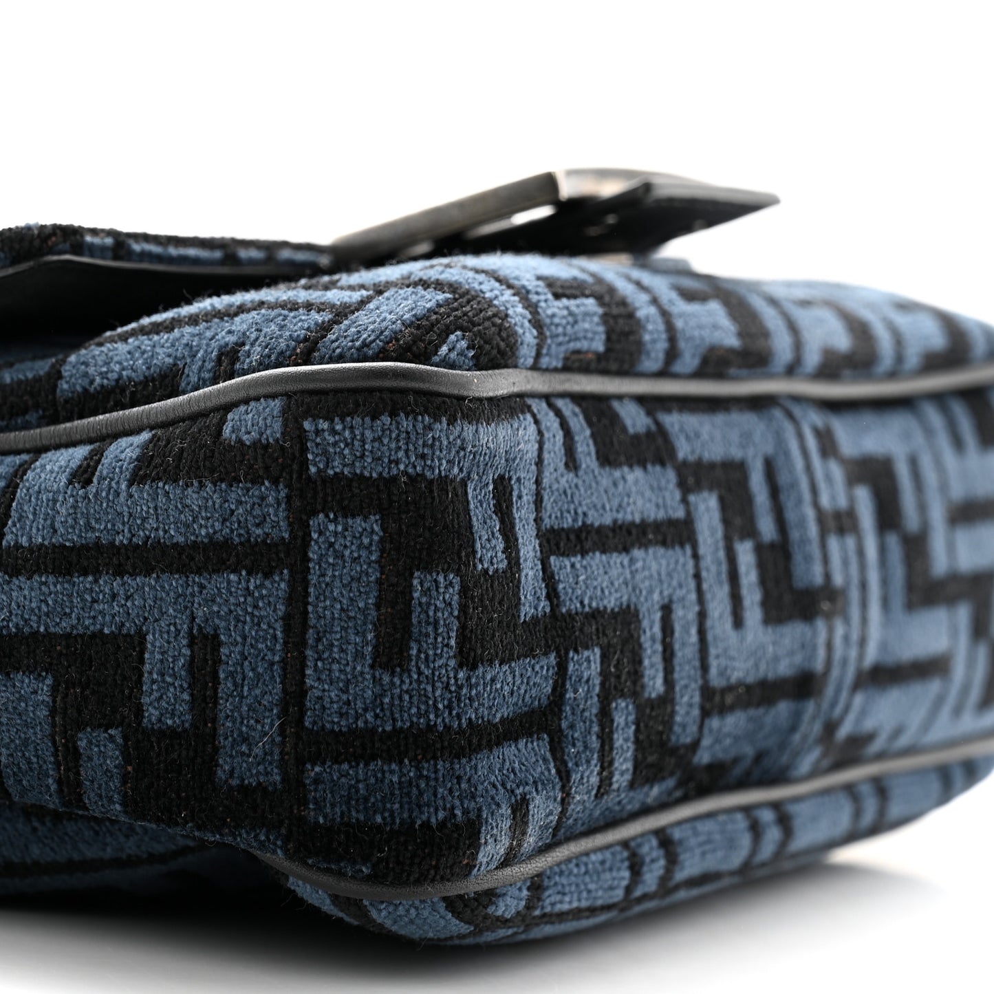 Chenille Vitello Seta FF Midi Chain Baguette Blue Black