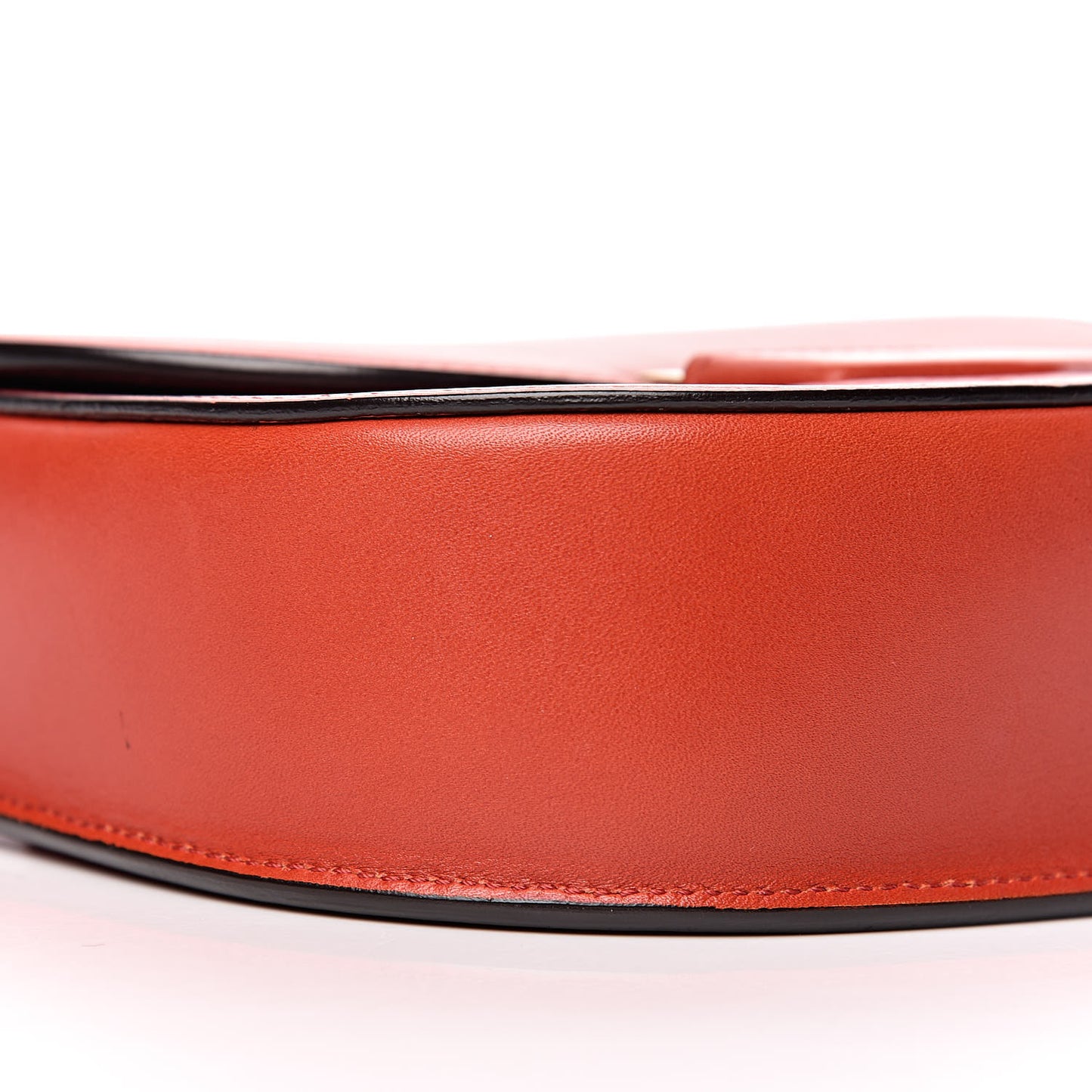 Supersoft Calfskin Small Trotteur Ruby