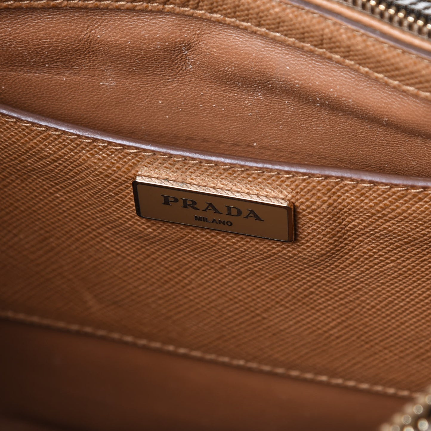 Saffiano Cuir Open Promenade Tote Caramel