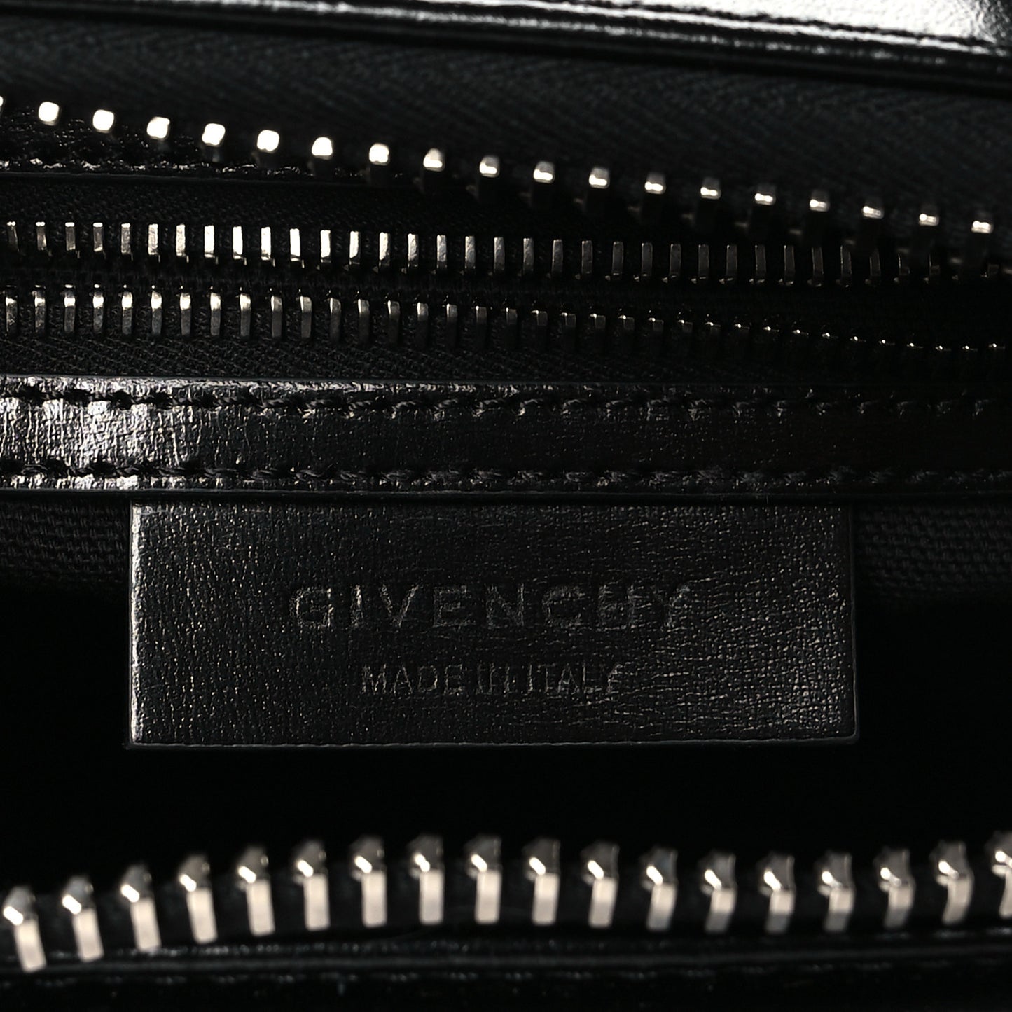 Shiny Lord Calfskin Mini Antigona Black