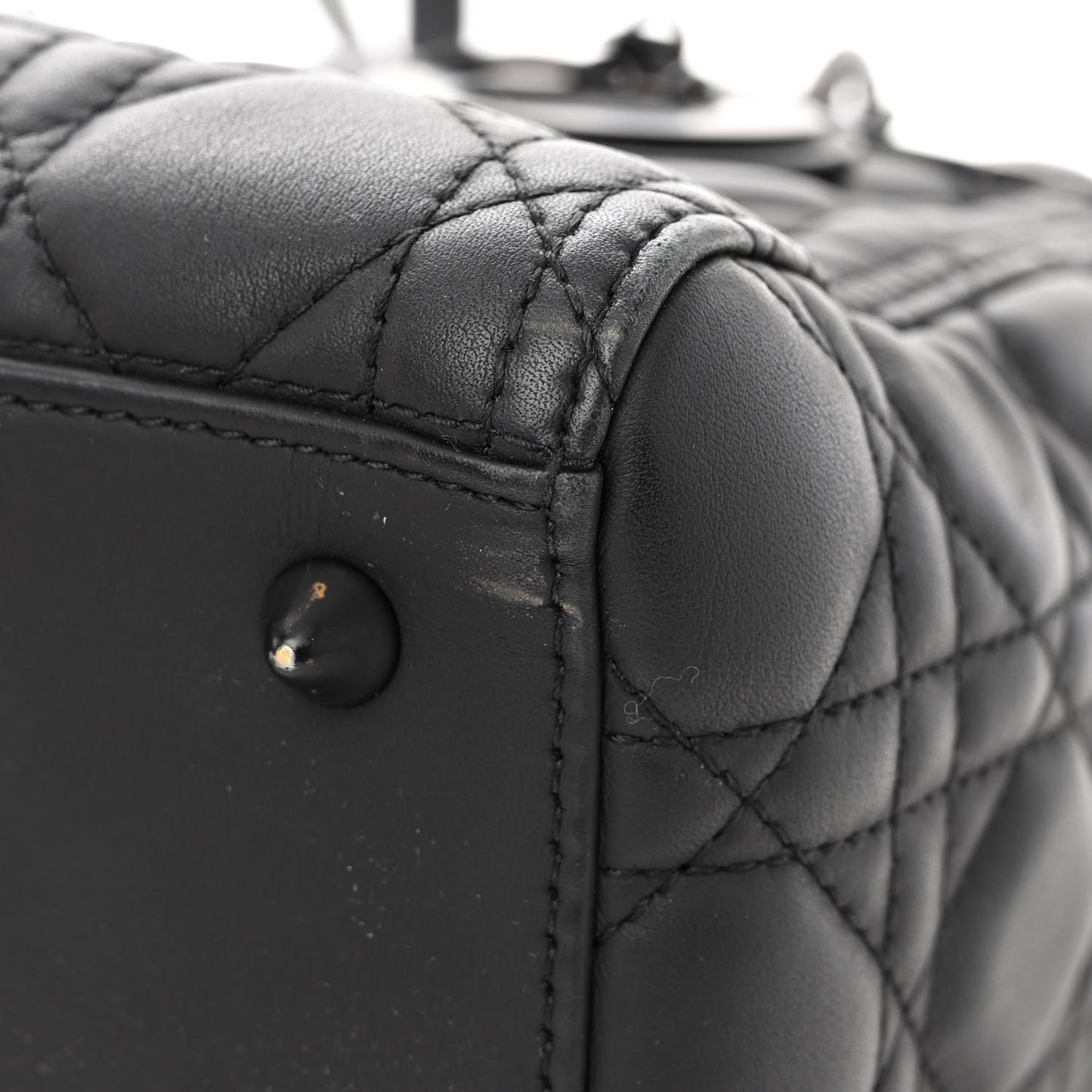 Ultra Matte Calfskin Cannage Medium Lady Dior Black