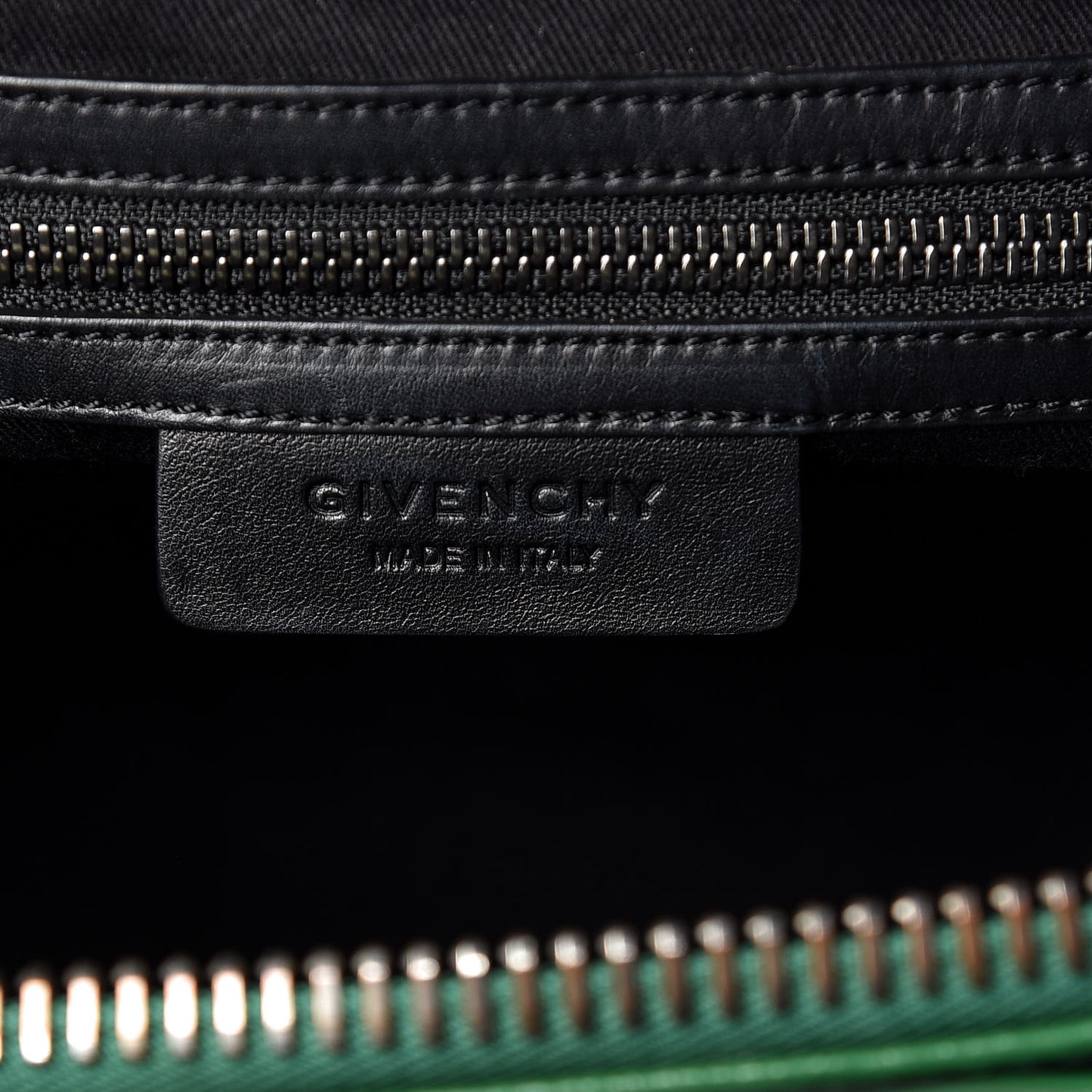 Shiny Lord Calfskin Small Antigona Emerald