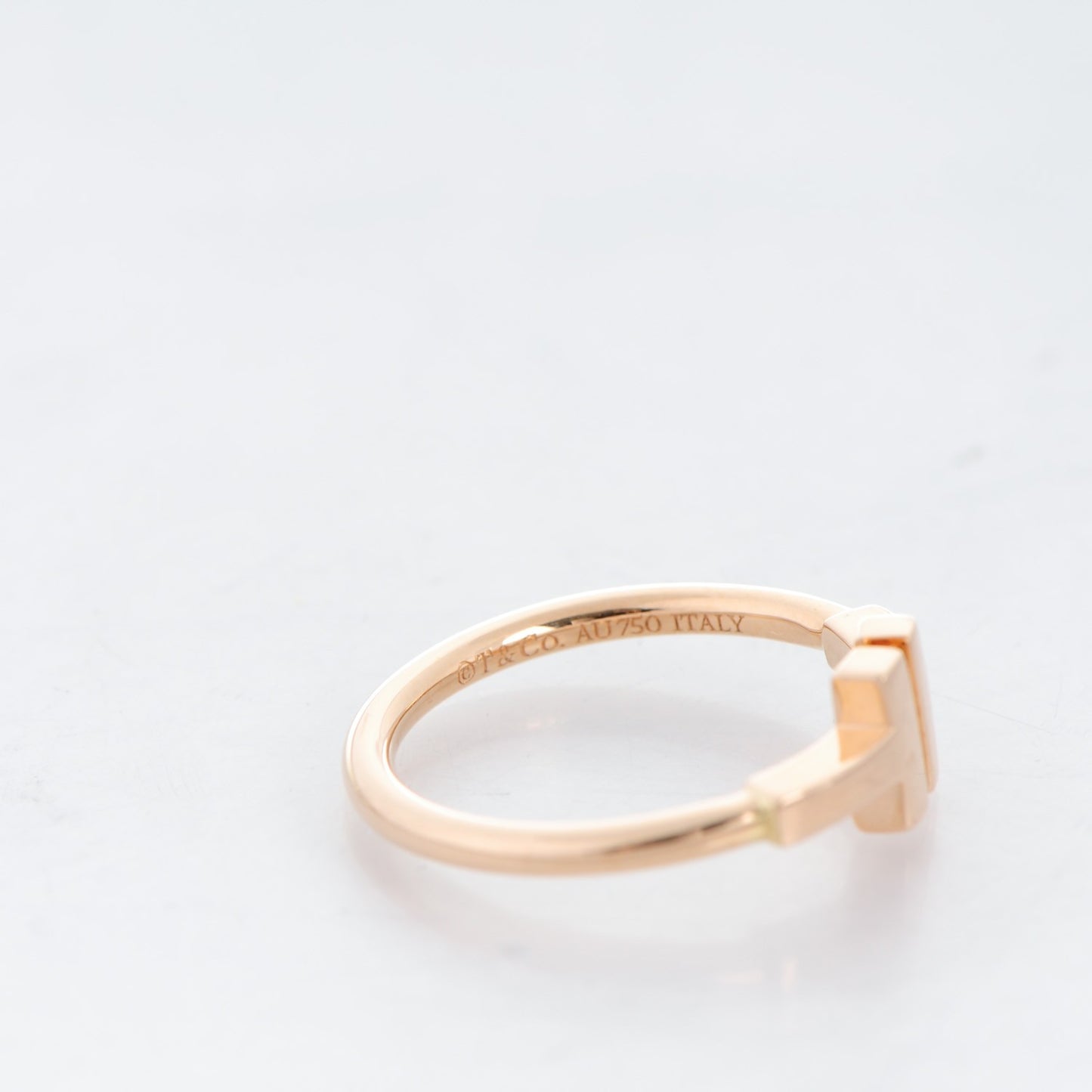 18K Rose Gold T Wire Ring 49 5