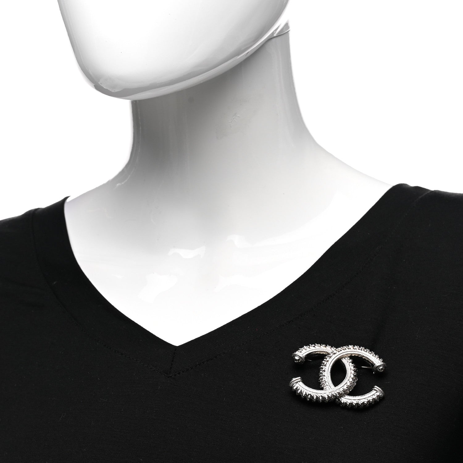 Chanel Textured CC Brooch Silver 2 of 5