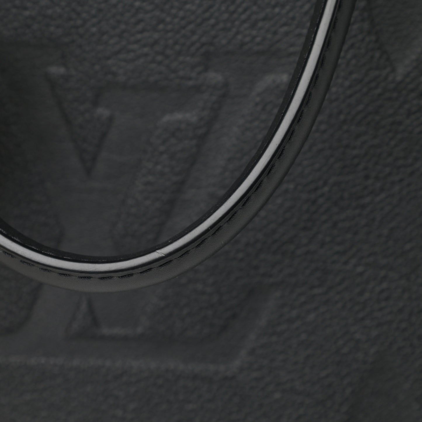 Empreinte Monogram Giant Onthego MM Black