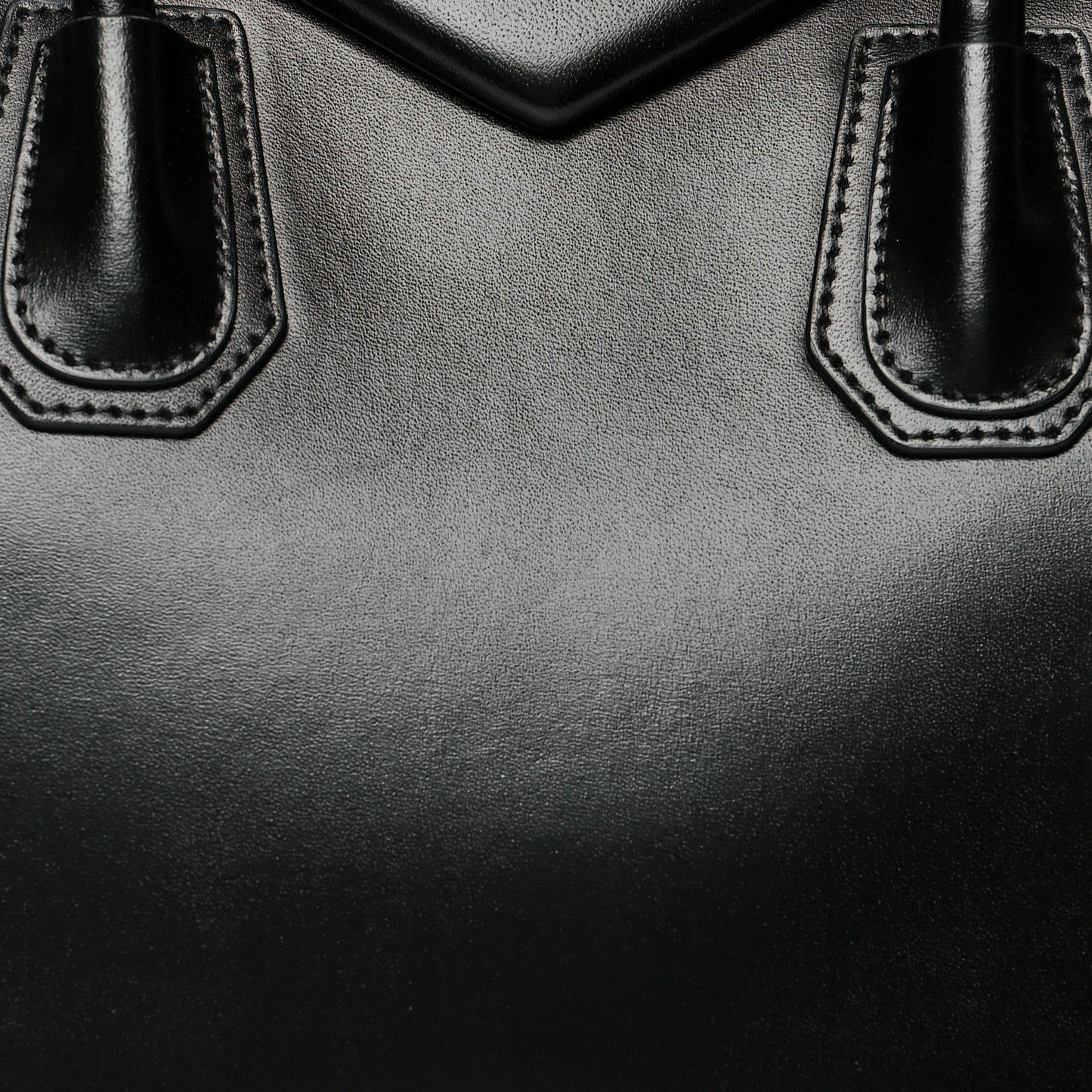 Shiny Lord Calfskin Small Antigona Black