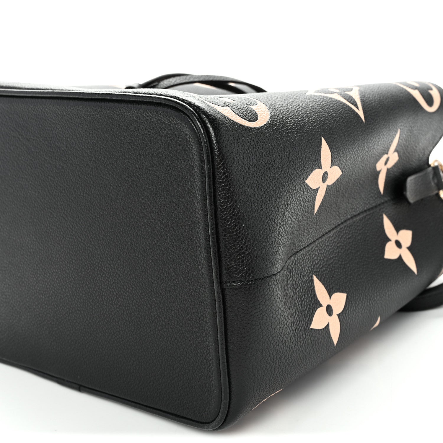 Louis Vuitton Empreinte Monogram Giant Neonoe MM Black Beige 10 of 10
