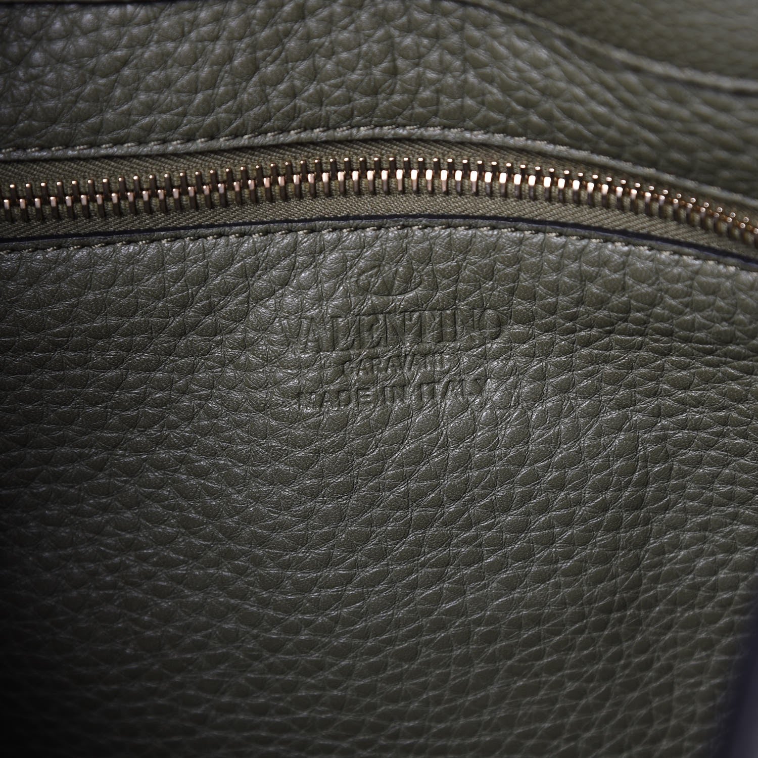 Valentino Garavani Pebbled Calfskin Small Rockstud Flip-Lock Messenger Bag Oasis 6 of 8