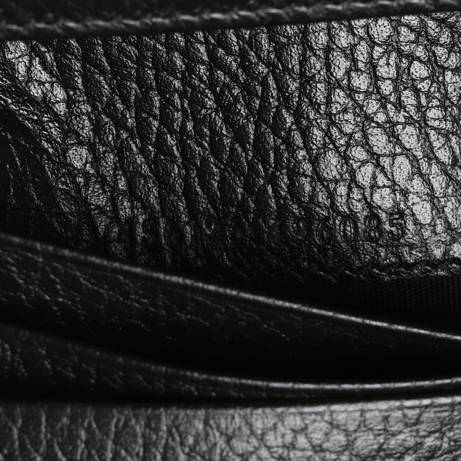 Gucci Pebbled Calfskin GG Marmont Card Case Black 7 of 8