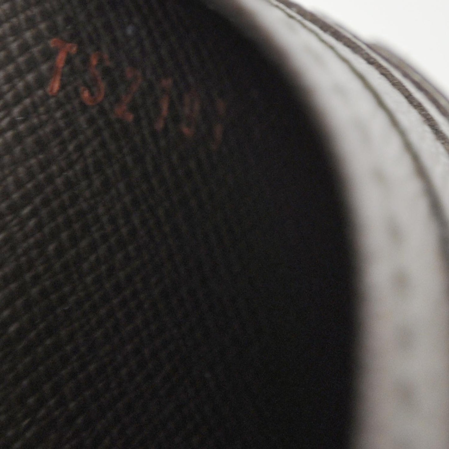 Damier Ebene Porte Tresor International Wallet