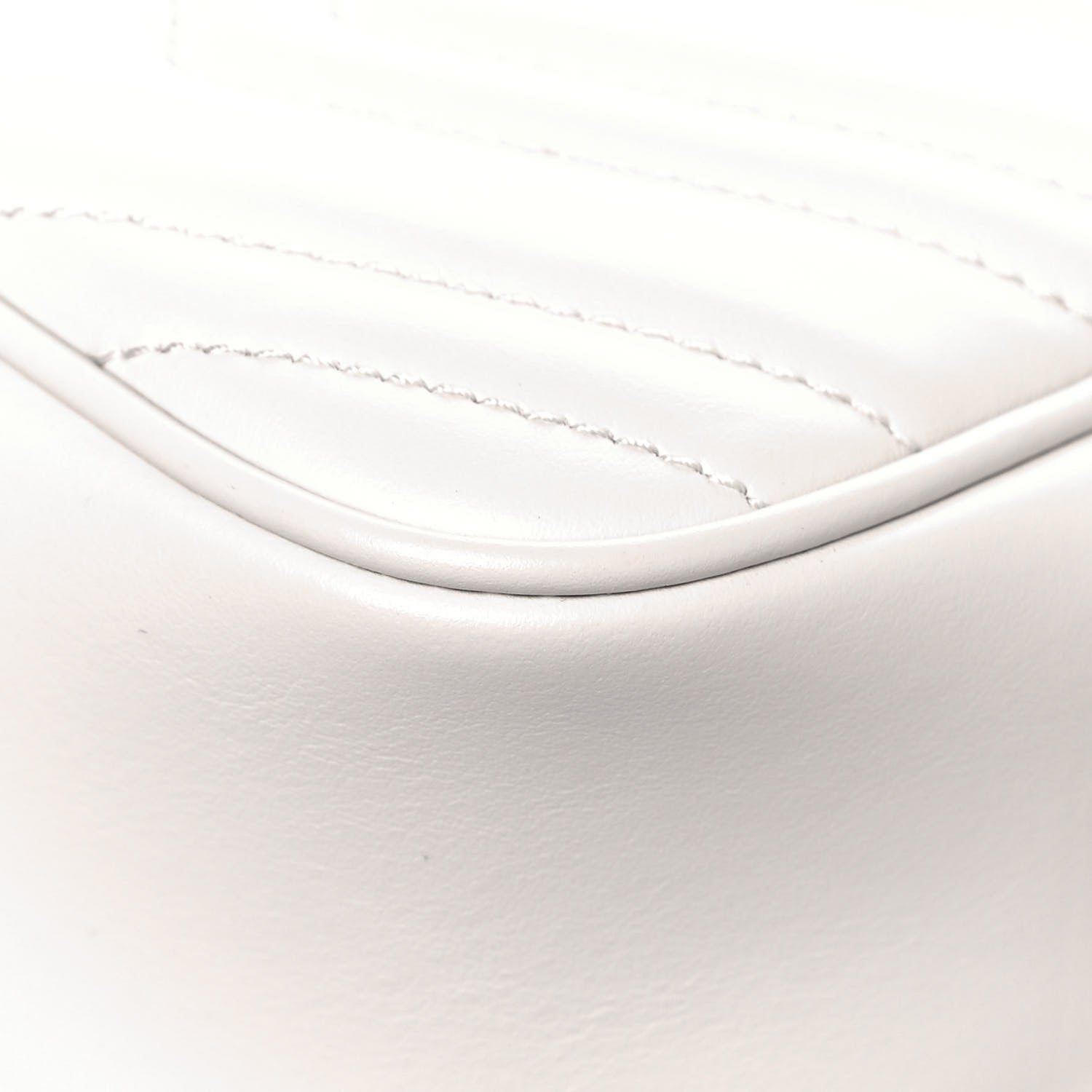 Gucci Calfskin Matelasse Small GG Marmont Chain Shoulder Bag White 12 of 13