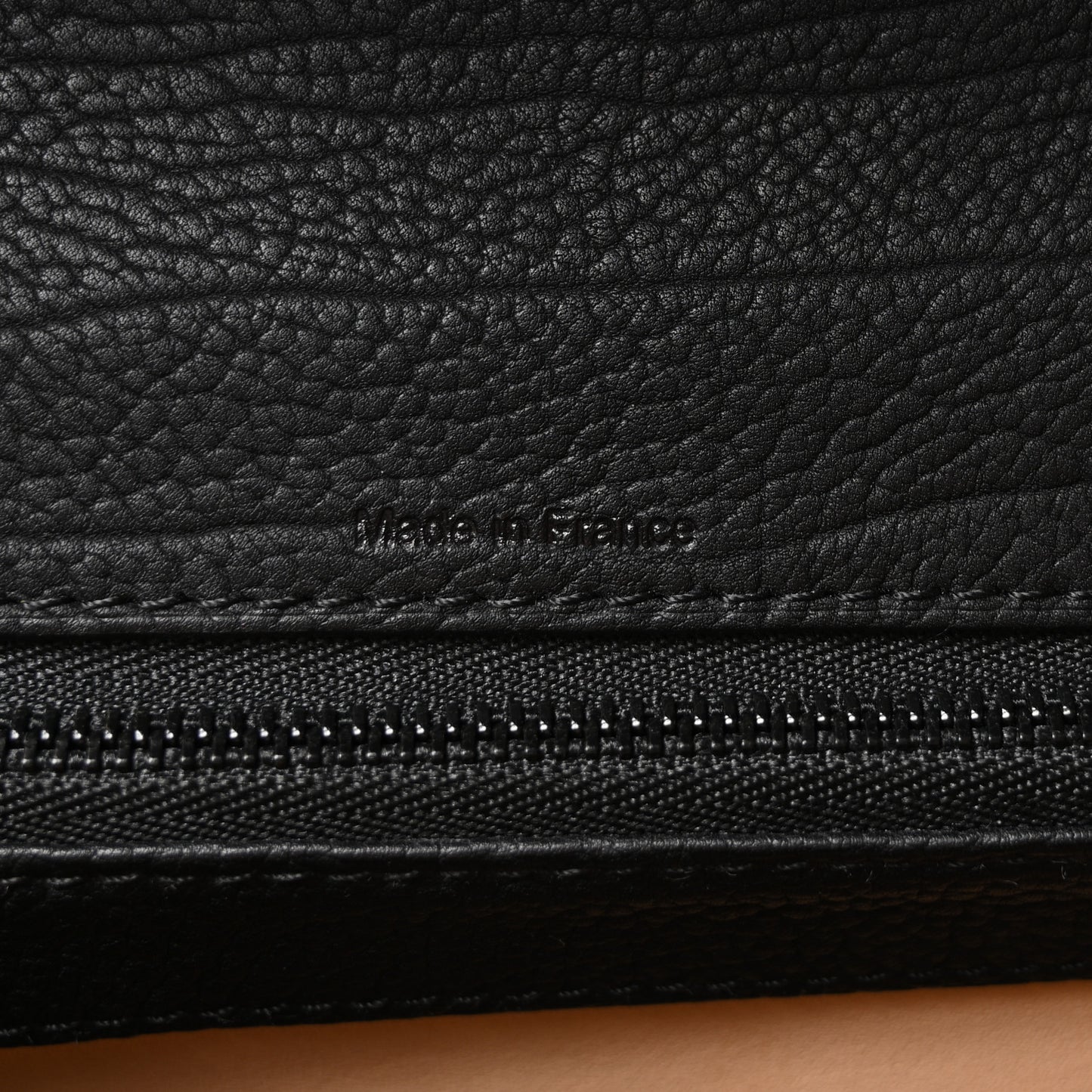 Crispy Calfskin GM Tempete Satchel Black