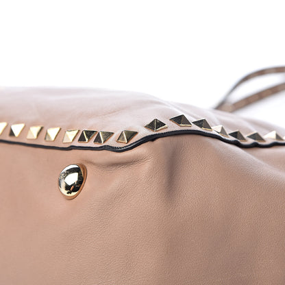 Valentino Garavani Vitello Medium Rockstud Tote Alpaca 19 of 21