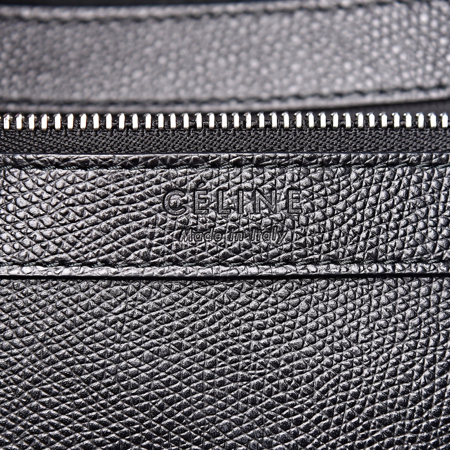 Grained Calfskin Small Vertical Cabas Black