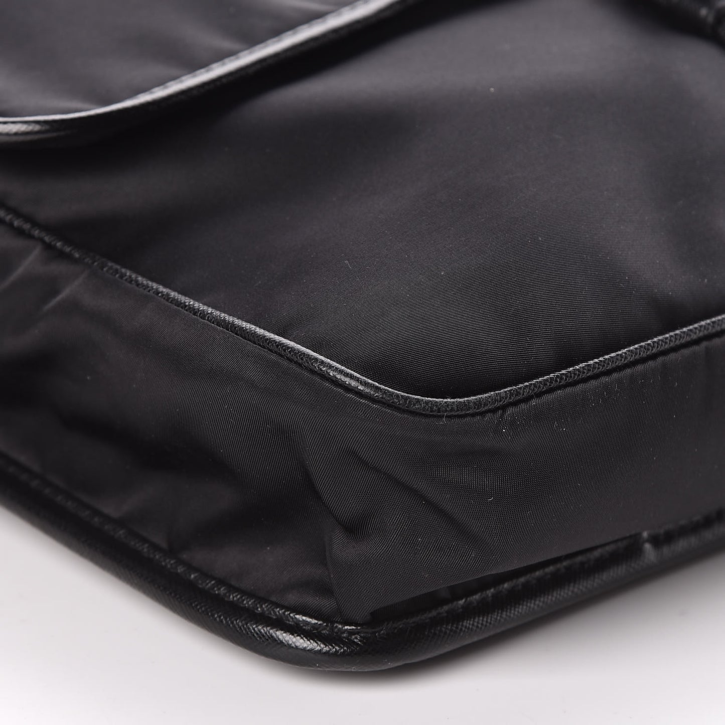 Tessuto Nylon Saffiano Messenger Satchel Black