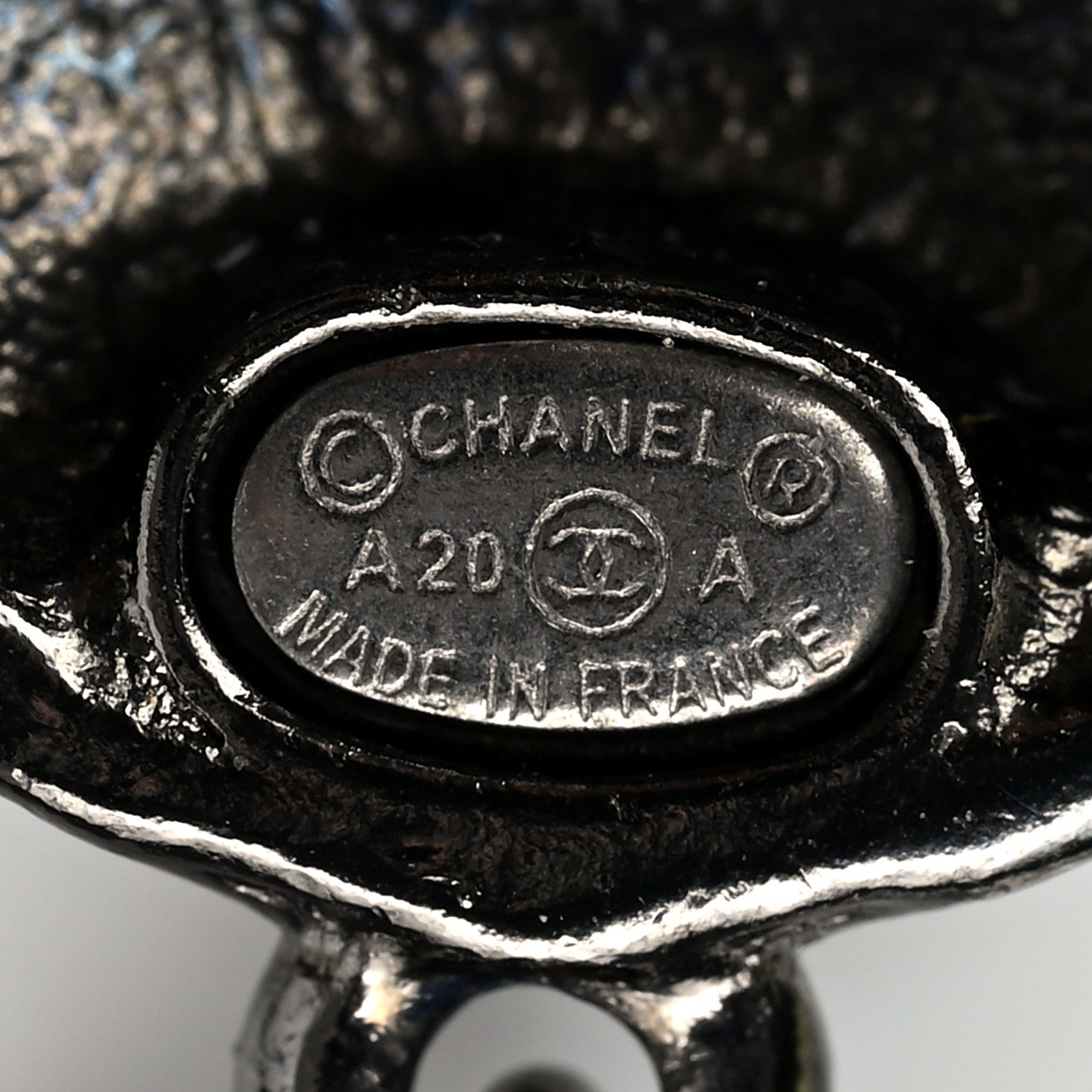 Chanel Ruthenium Crystal CC Paris Chain Link Hoop Earrings Silver 4 of 5