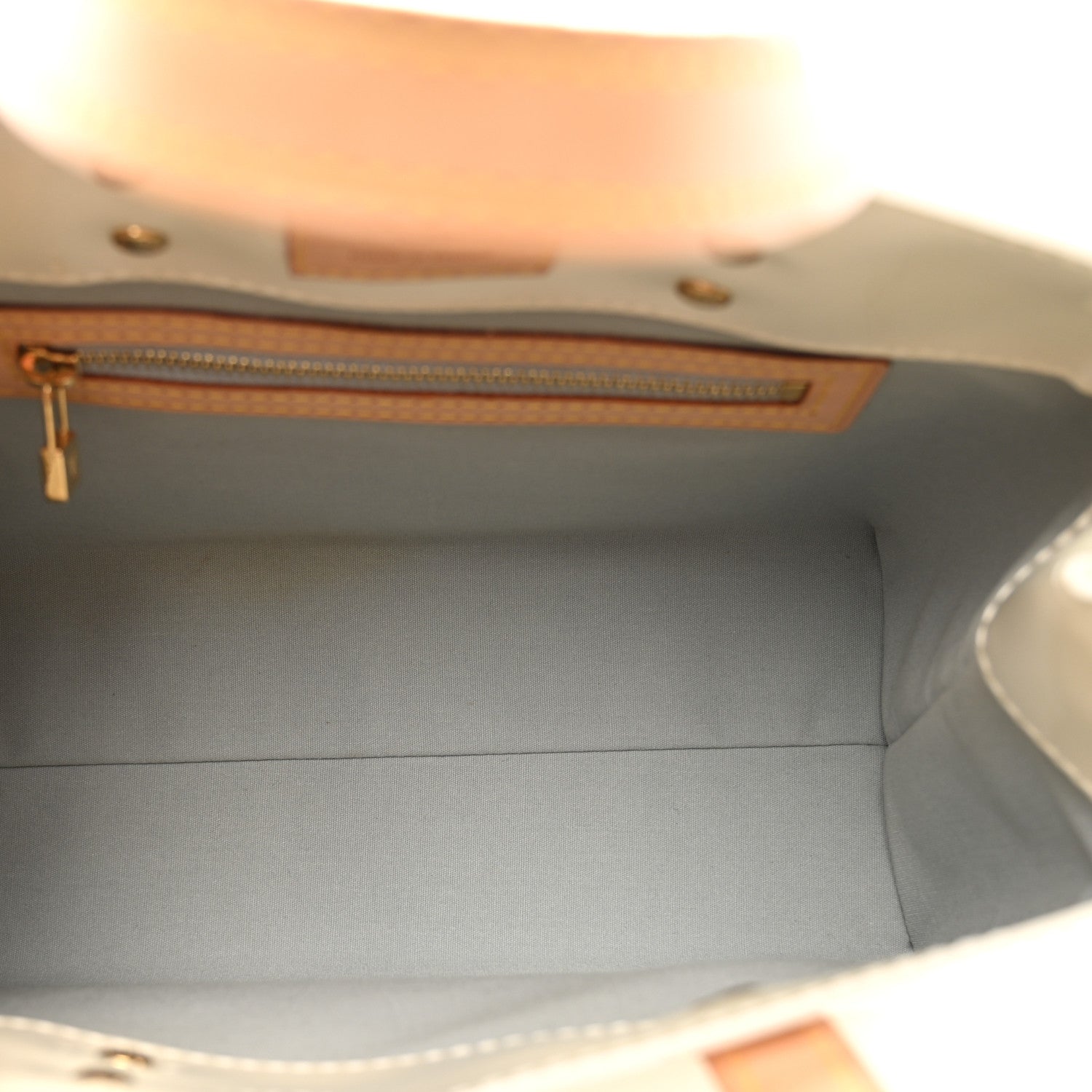 Louis Vuitton Vernis Reade PM Perle 5 of 9