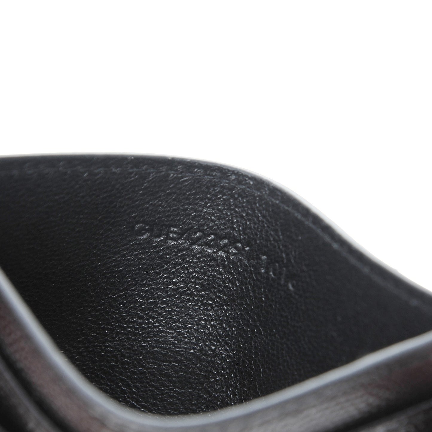 Grain De Poudre Matelasse Chevron Monogram Credit Card Case Black