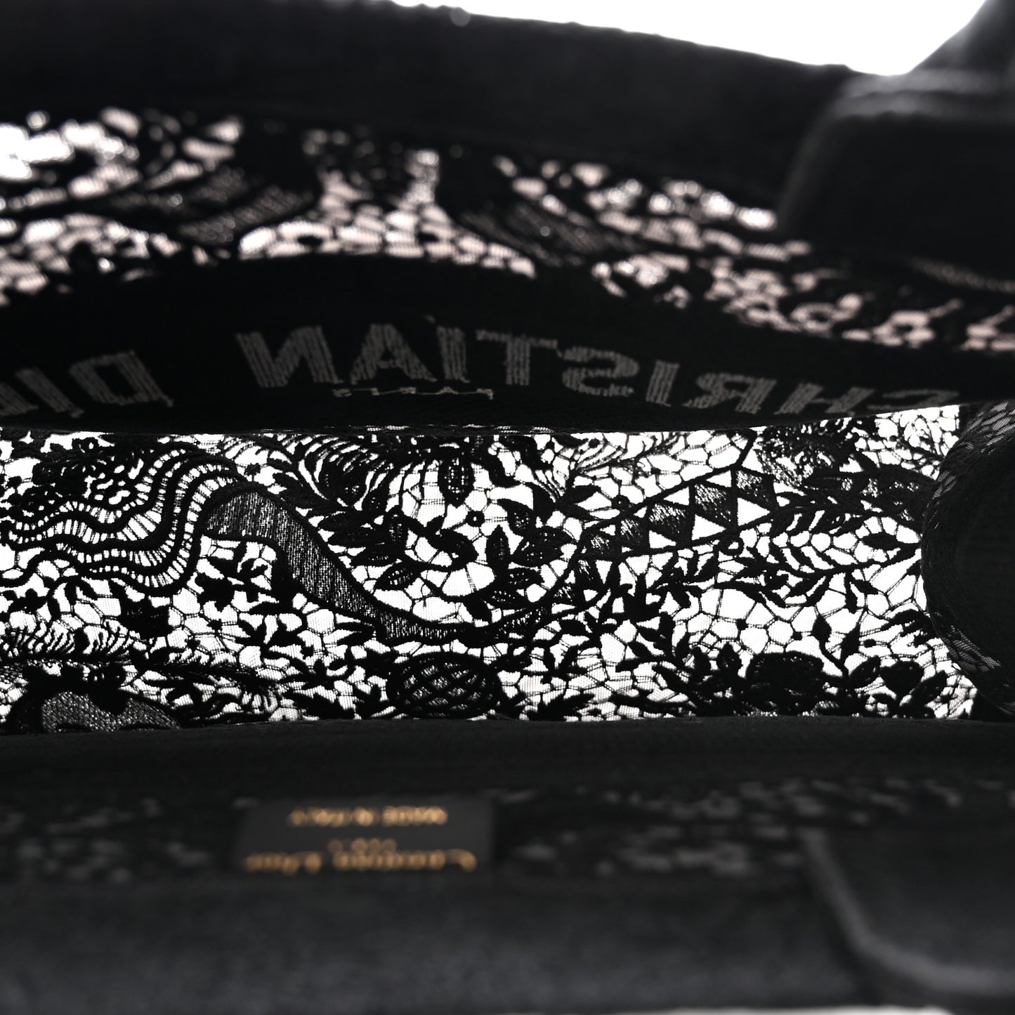 Embroidered 3D Macrame D-Lace Sun Medium Book Tote Black