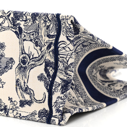 Christian Dior Canvas Embroidered Medium Dioriviera Toile De Jouy Book Tote Blue 10 of 10
