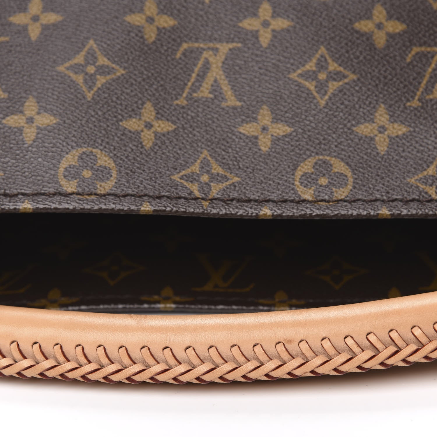 Louis Vuitton Monogram Artsy MM 9 of 11