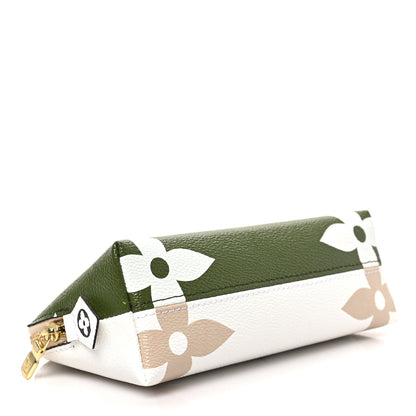 Louis Vuitton Monogram Giant Cosmetic Pouch Kaki 4 of 7