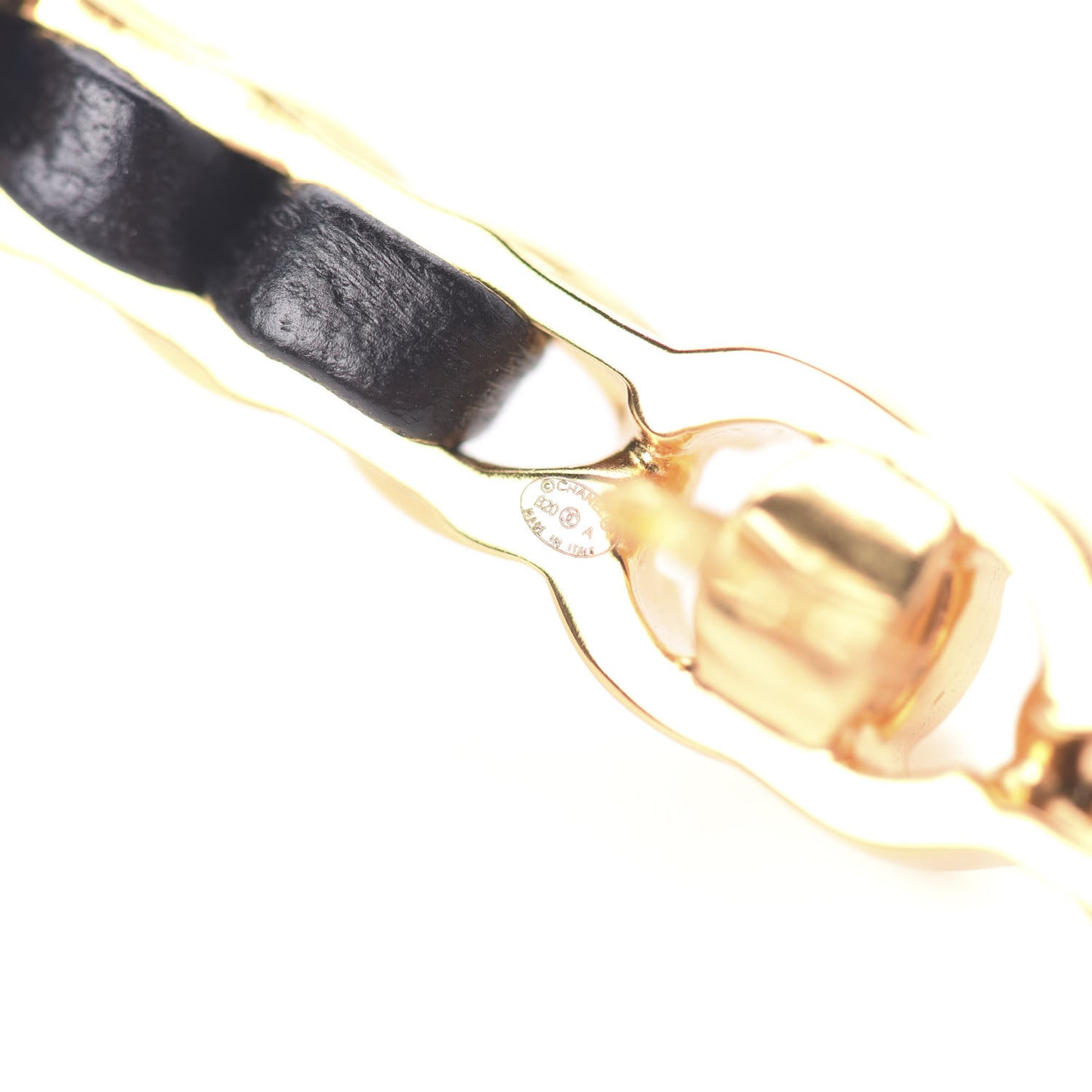 Pearl Lambskin CC More Is More Hair Clip Black Gold