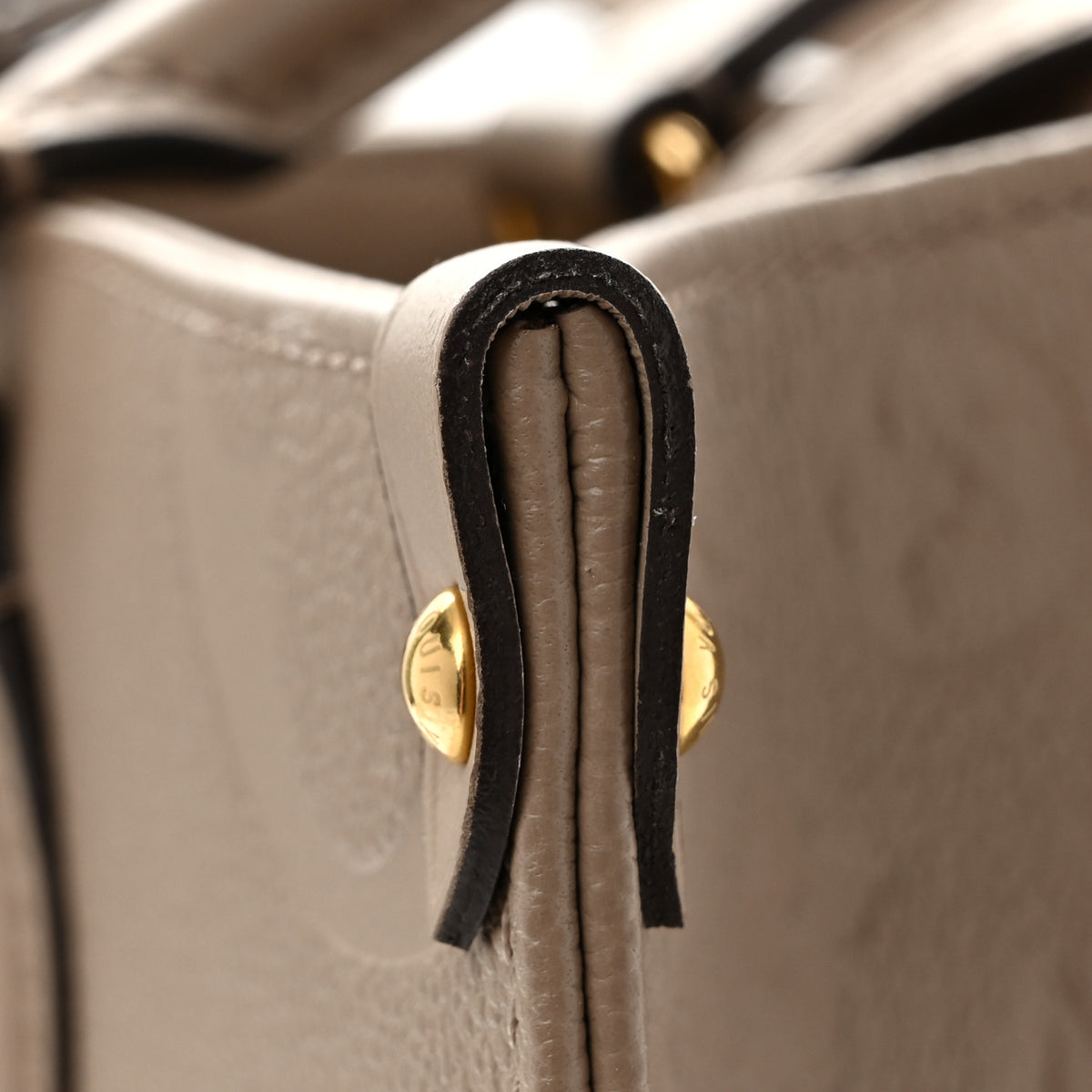 Louis Vuitton Empreinte Monogram Giant Onthego MM Tourterelle 10 of 11