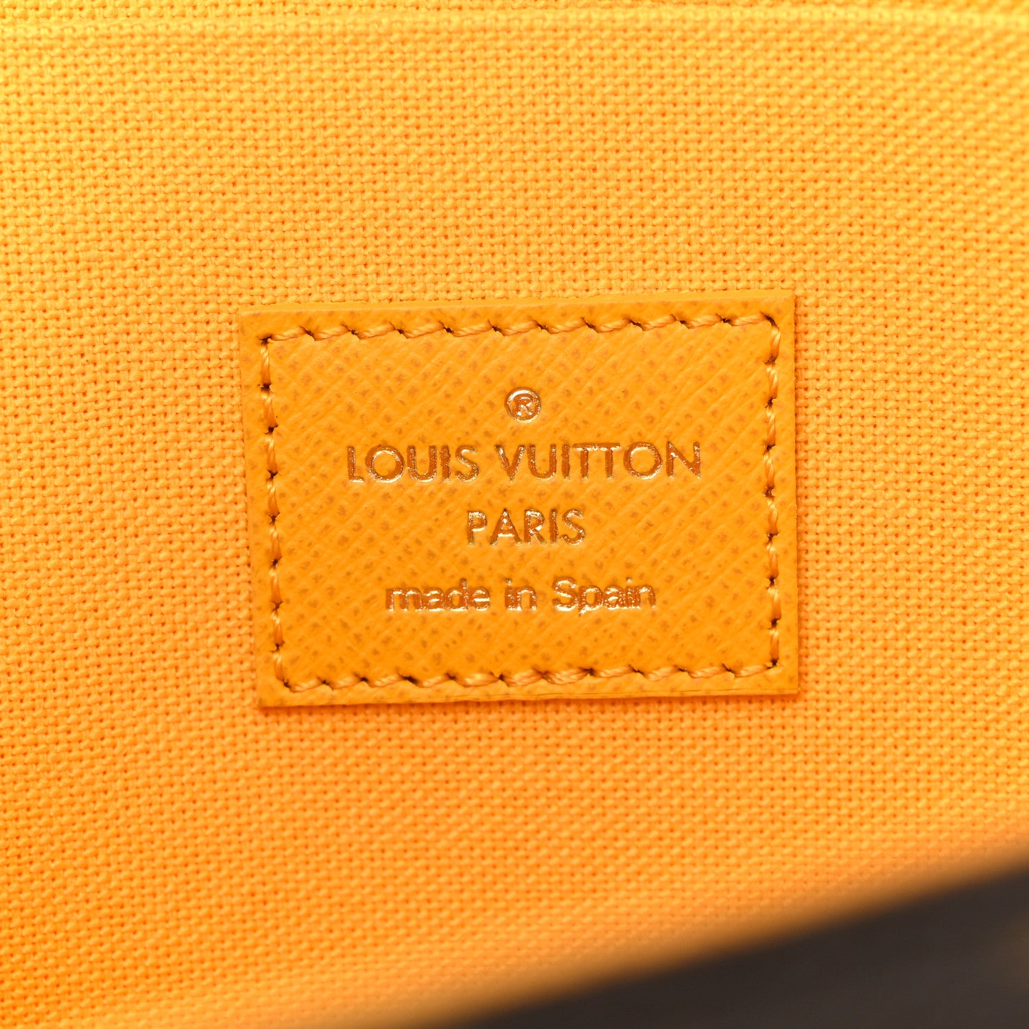 Louis Vuitton Monogram 2022 Christmas Animation New York Soho Pochette Felicie Chain Wallet Yellow 7 of 12