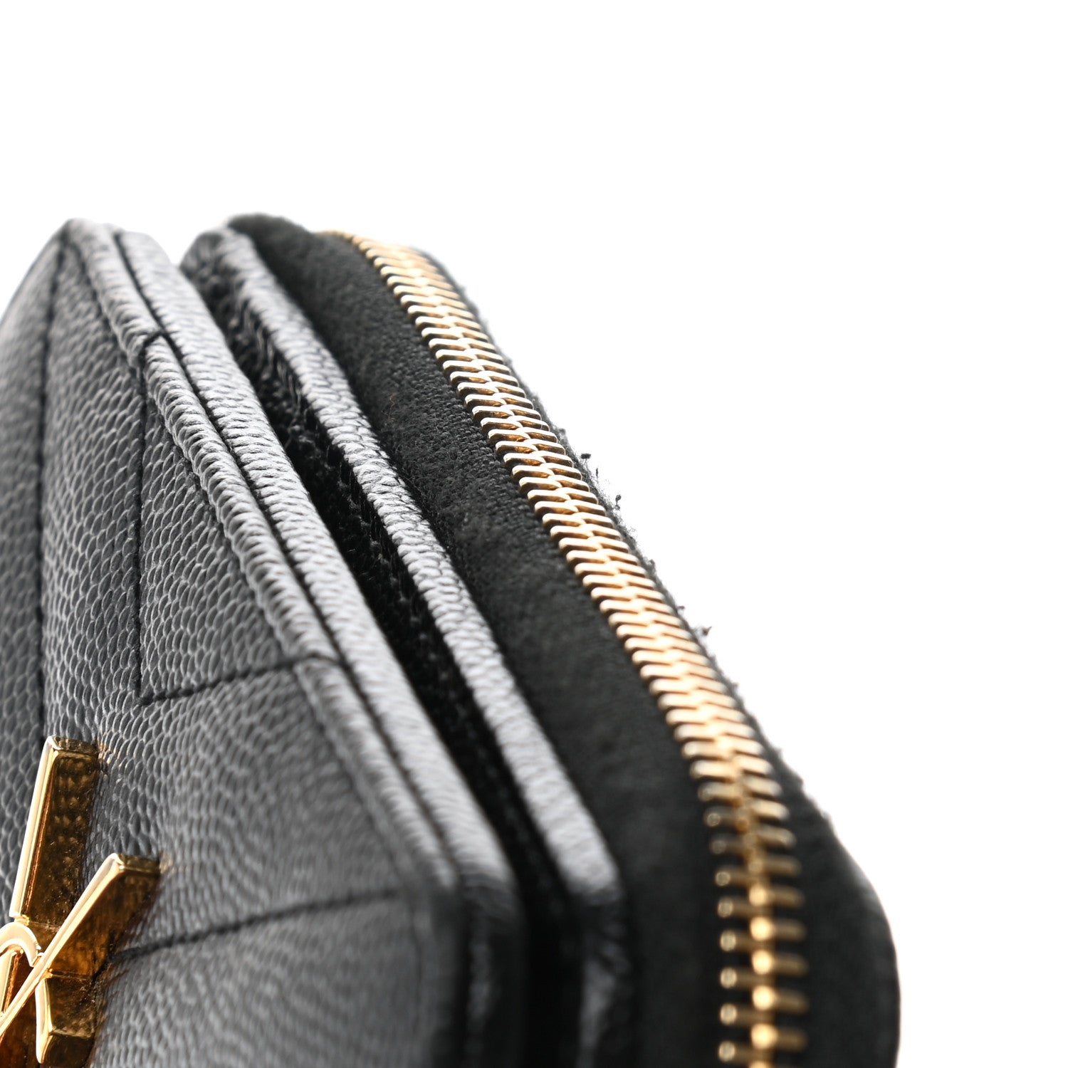 Saint Laurent Grain De Poudre Matelasse Chevron Monogram Compact Zip Around Wallet Black 11 of 11