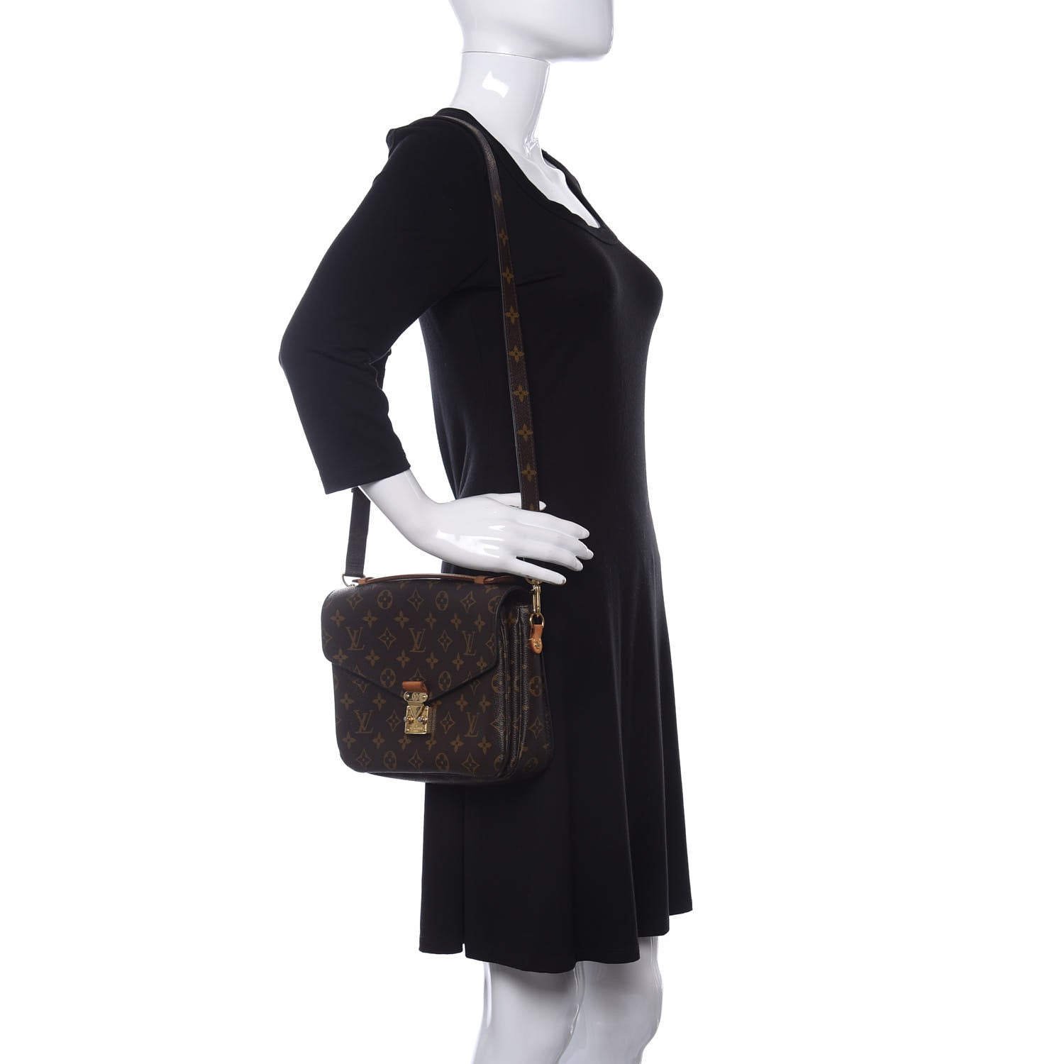 Louis Vuitton Monogram Pochette Metis 2 of 8
