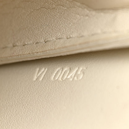 Louis Vuitton Vernis Lexington Pochette Perle 19 of 27