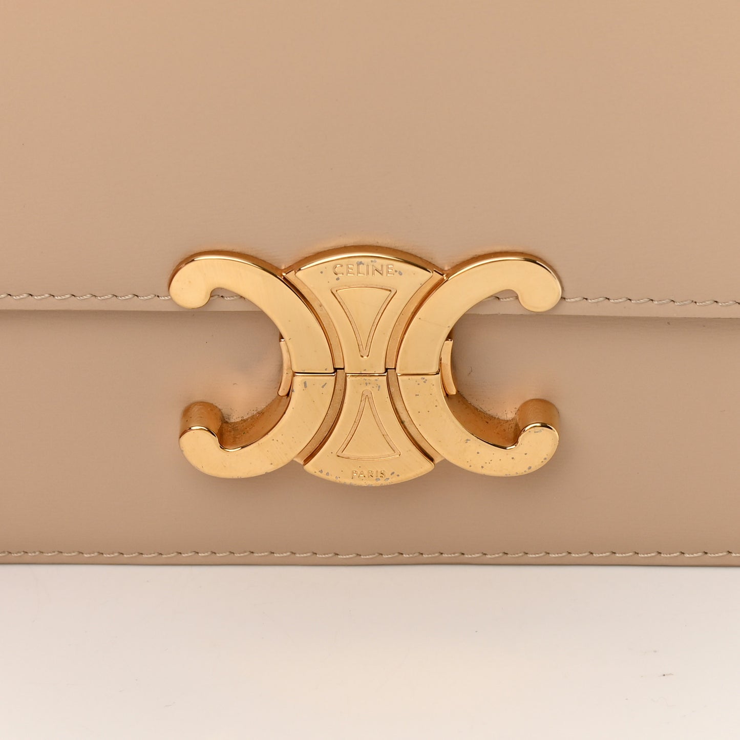 Shiny Calfskin Teen Triomphe Nude