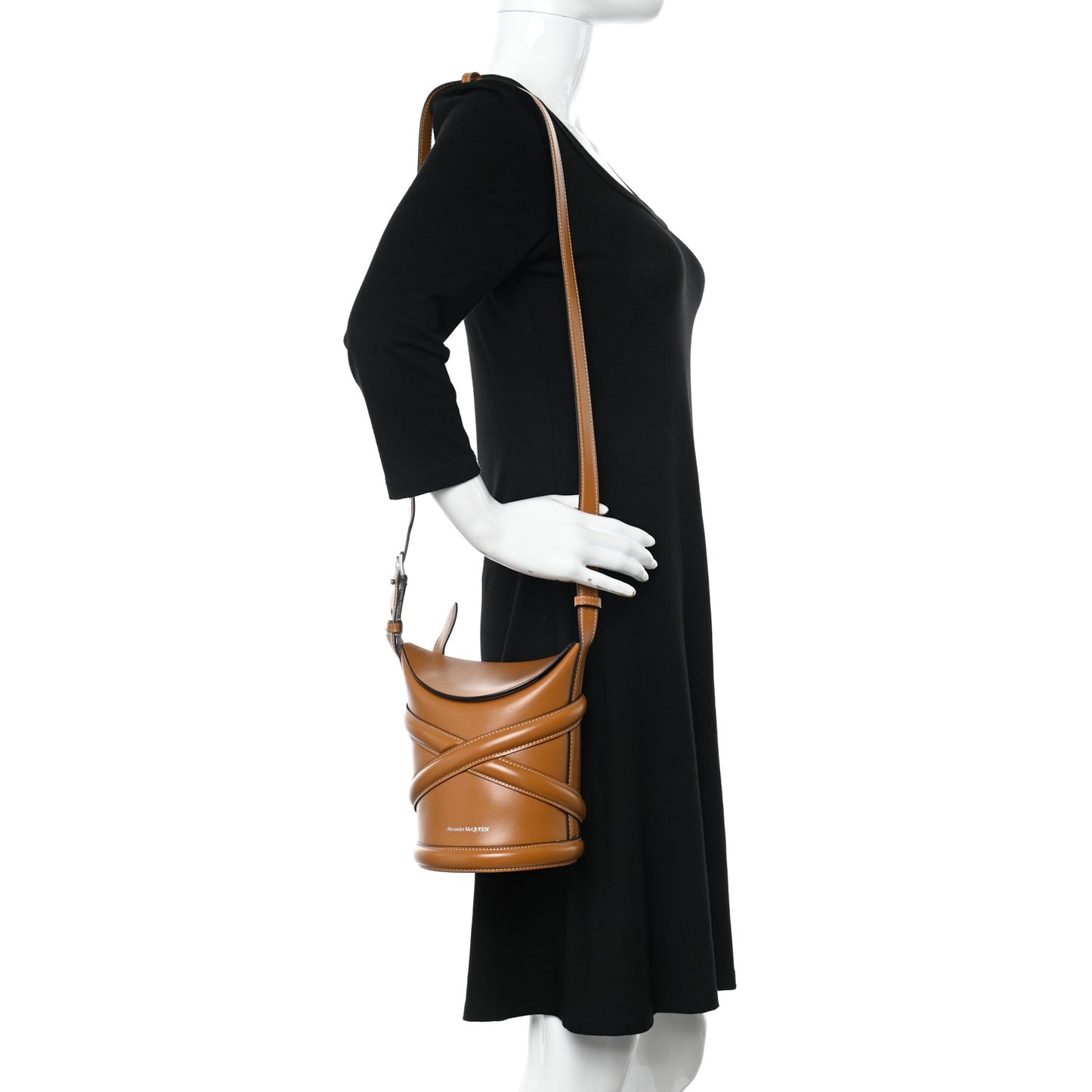 Calfskin The Curve Small Shoulder Bag Tan