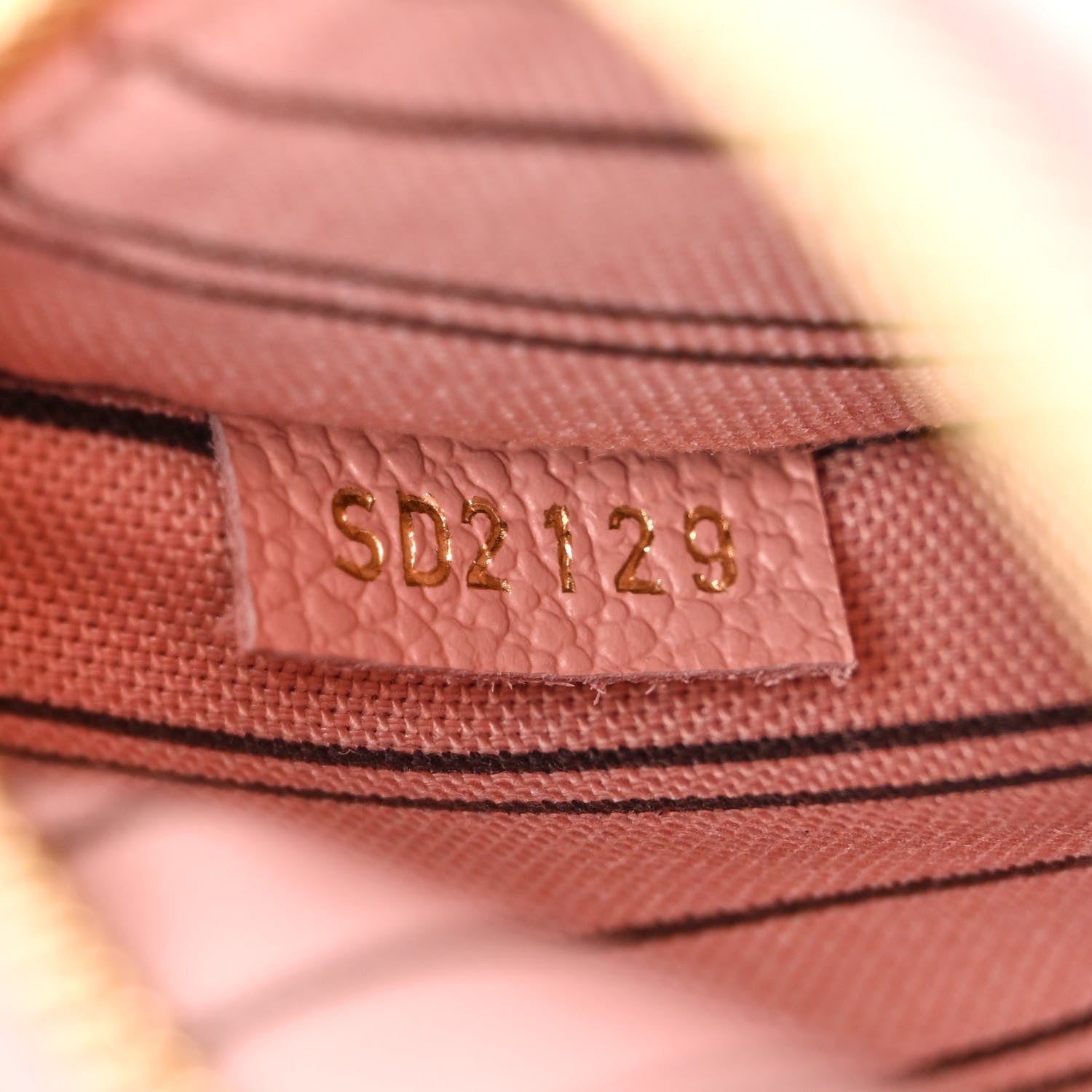 Louis Vuitton Empreinte Pochette Metis Rose Poudre 8 of 11