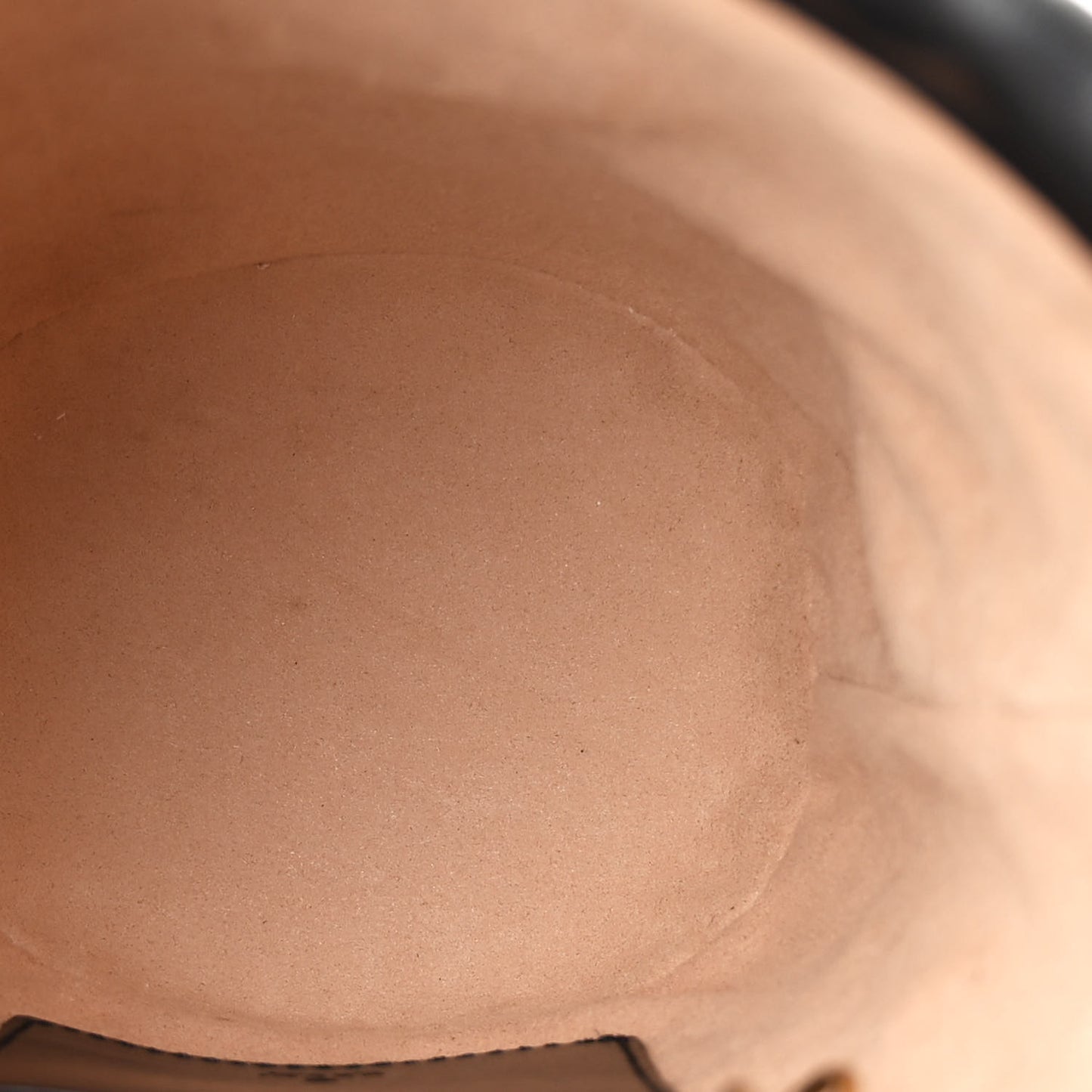 Calfskin Matelasse Mini GG Marmont 2.0 Bucket Bag Black