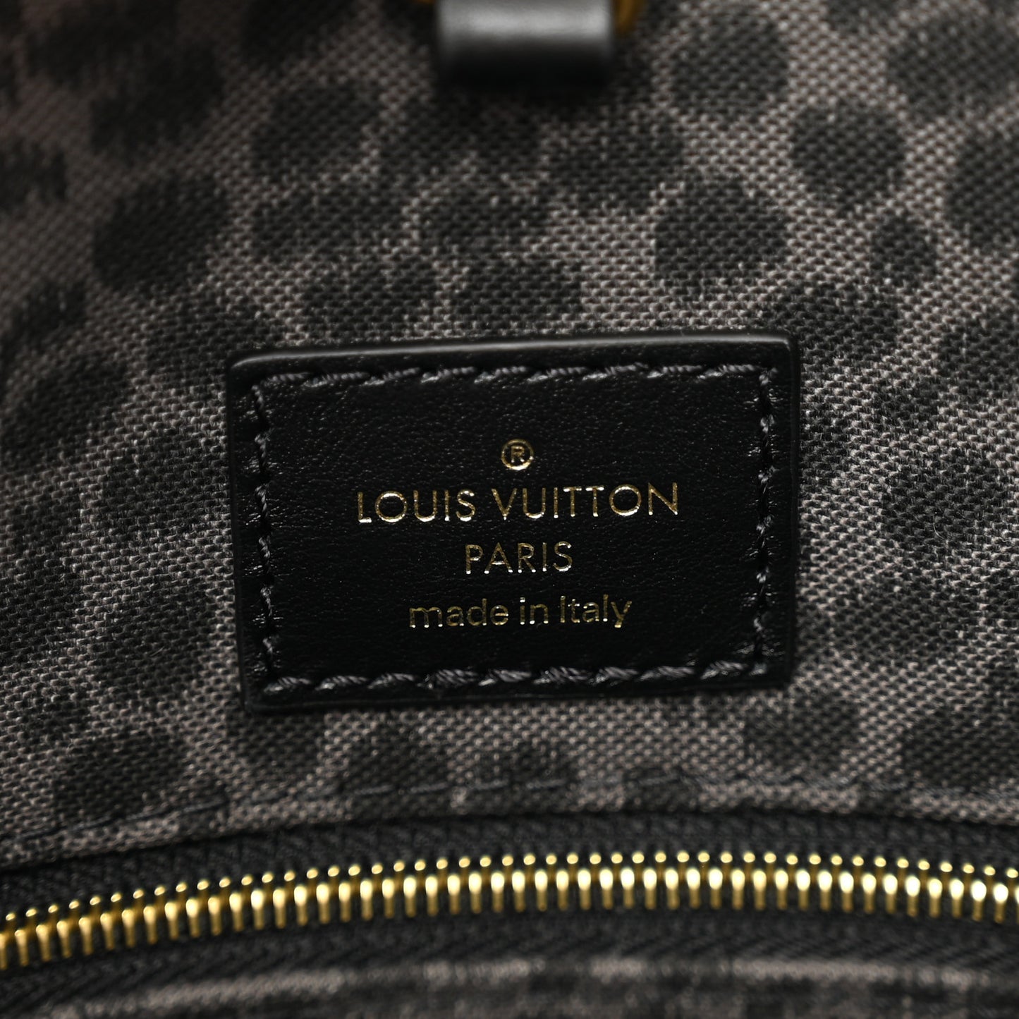 LOUIS VUITTON Monogram Giant Wild At Heart Onthego GM Arizona