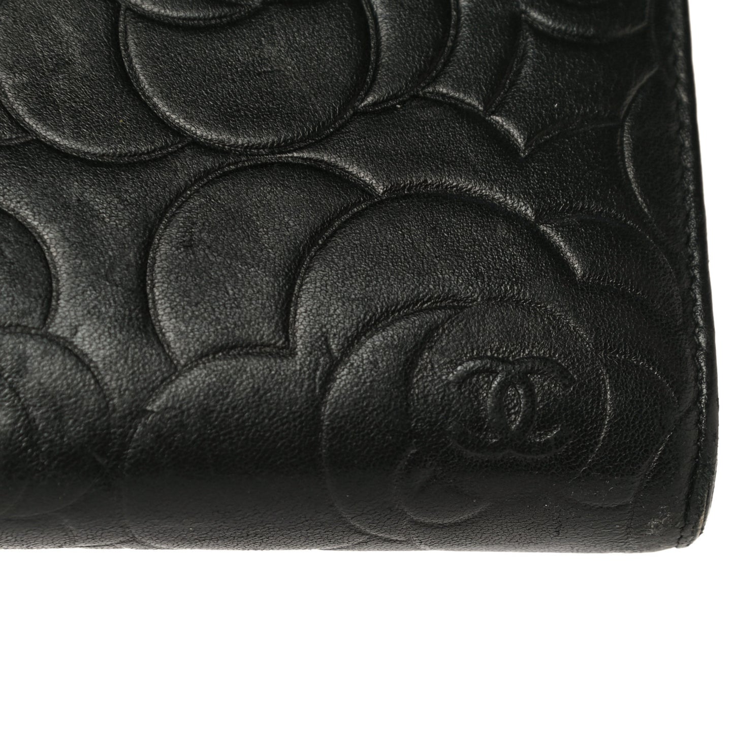 Lambskin Camellia Embossed Wallet on Chain WOC Black