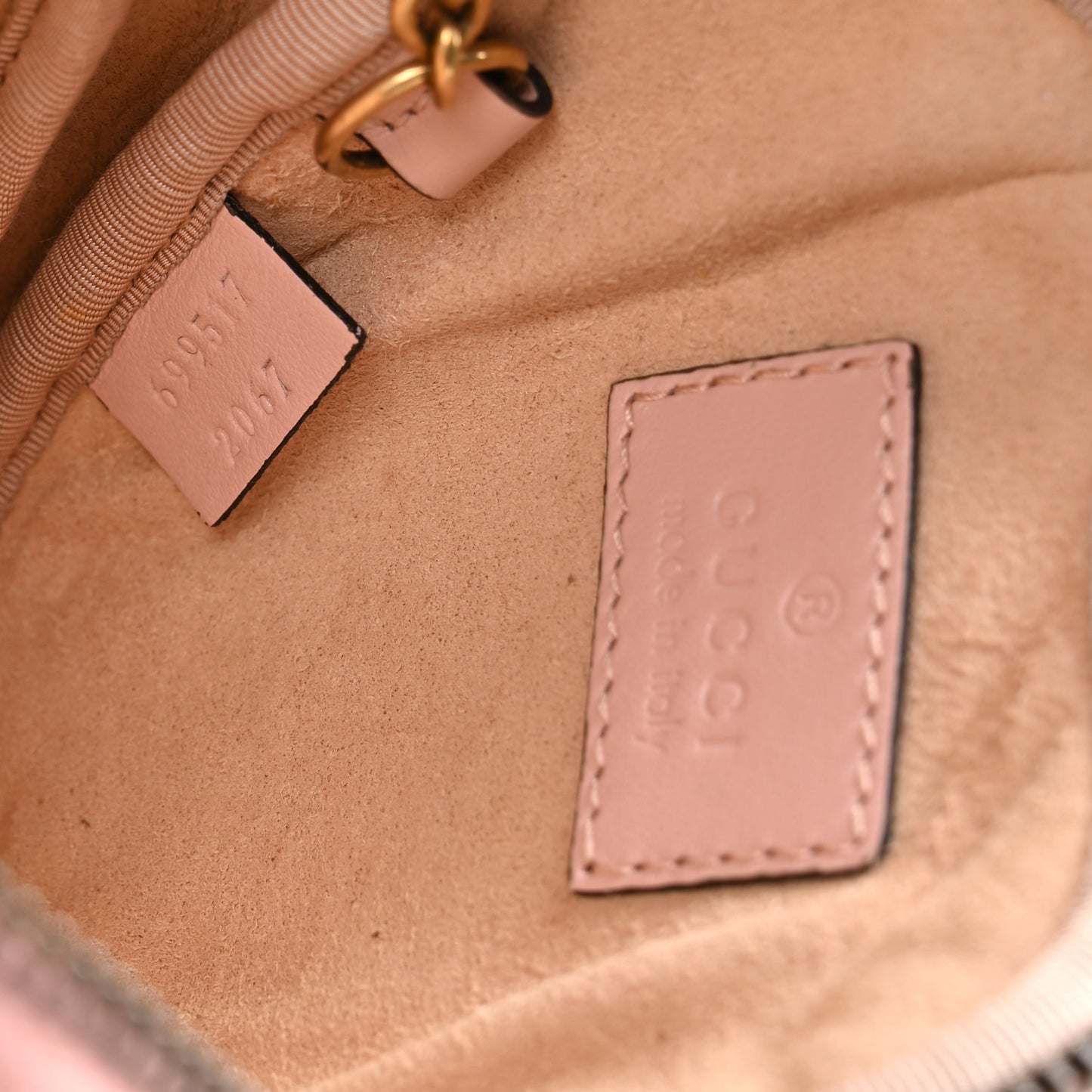 Calfskin Matelasse Chevron GG Marmont Heart Coin Purse Perfect Pink