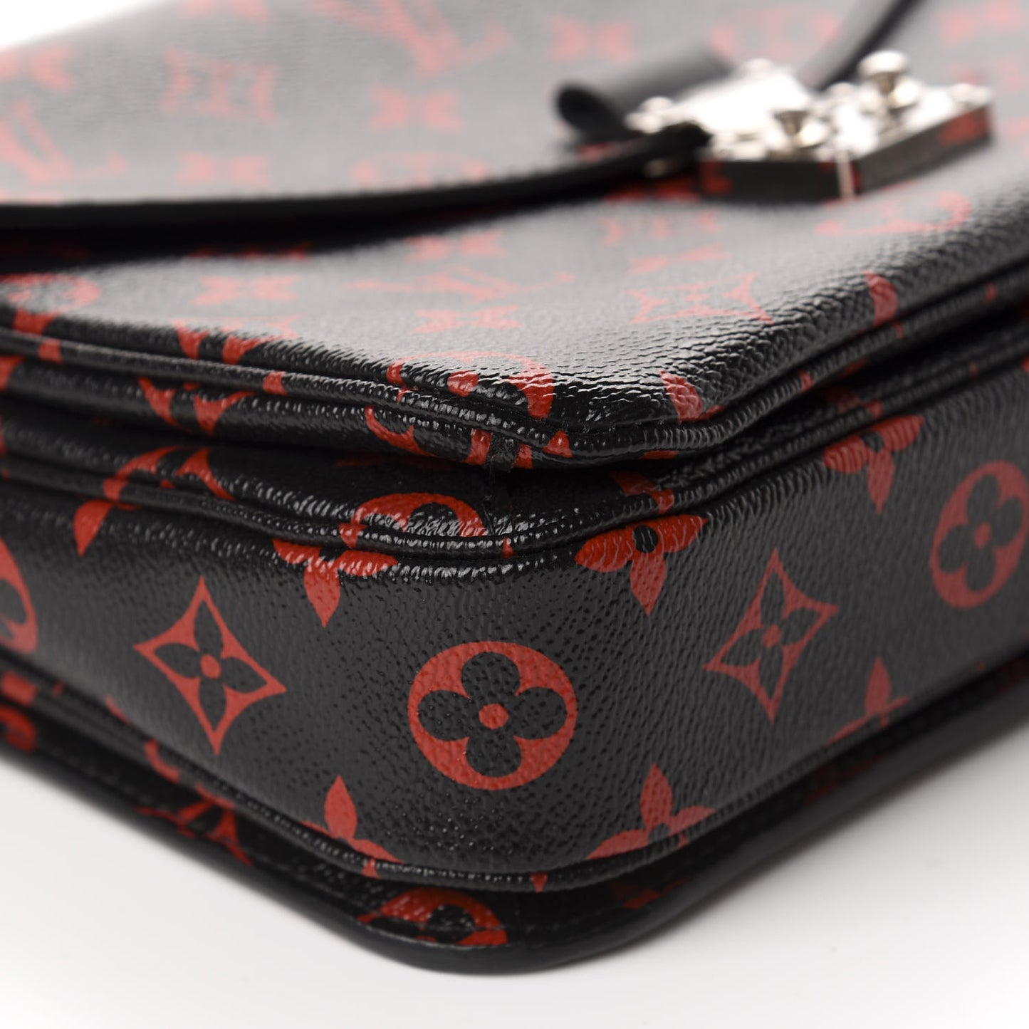 Monogram Infrarouge Pochette Metis