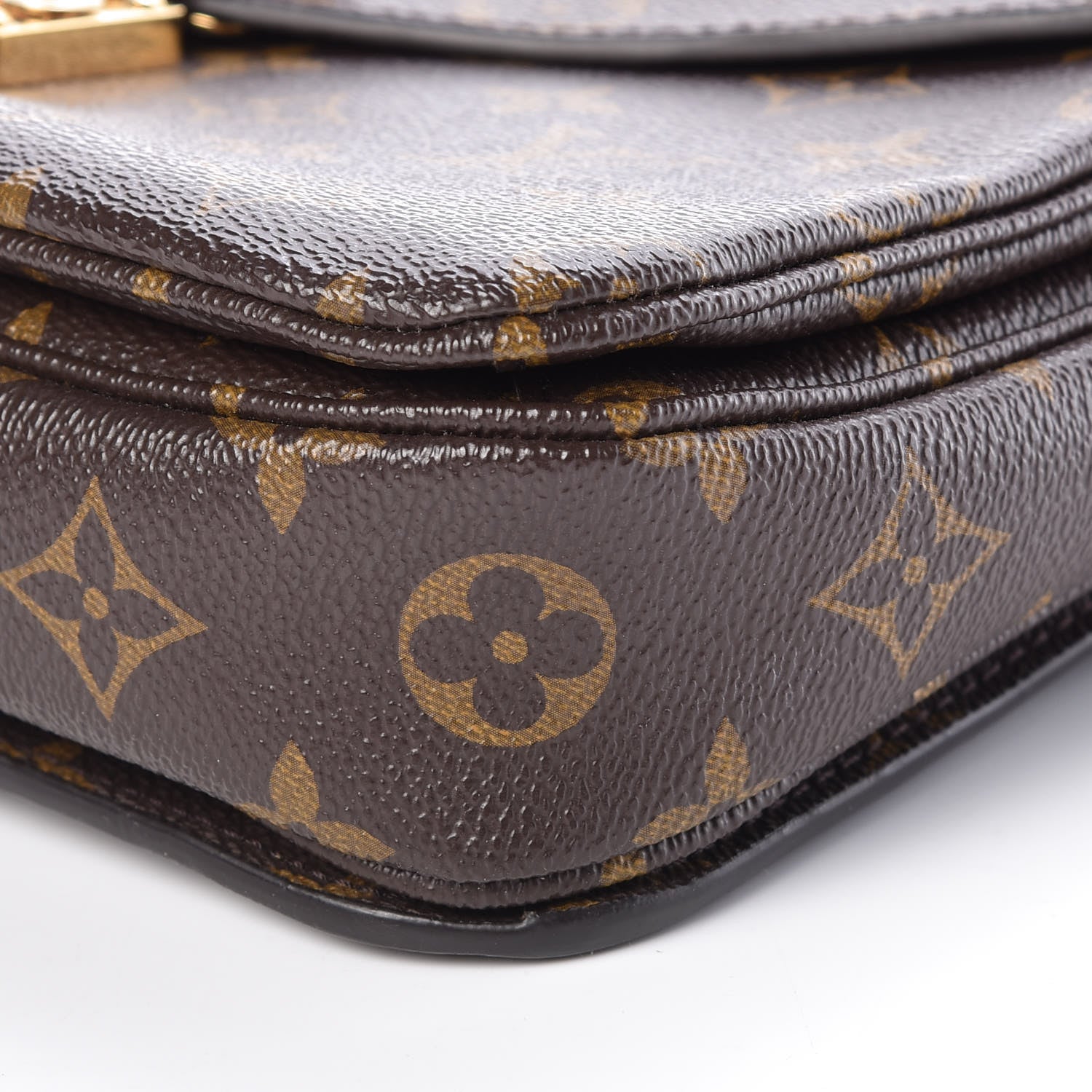 Louis Vuitton Monogram Pochette Metis 9 of 9