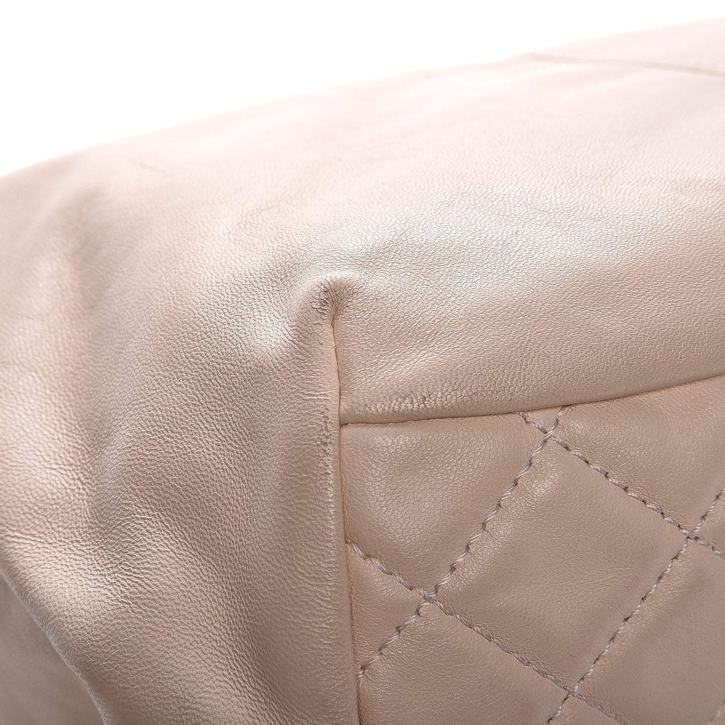 Calfskin Quilted Large Trianon Messenger Flap Light Pink