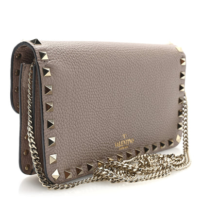 Valentino Garavani Grainy Calfskin Rockstud Chain Pouch Poudre 3 of 9