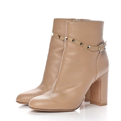 Valentino Garavani Pebbled Calfskin Rockstud Single Buckle 90mm Block Heel Ankle Boots 38 Camel Rose 3 of 12