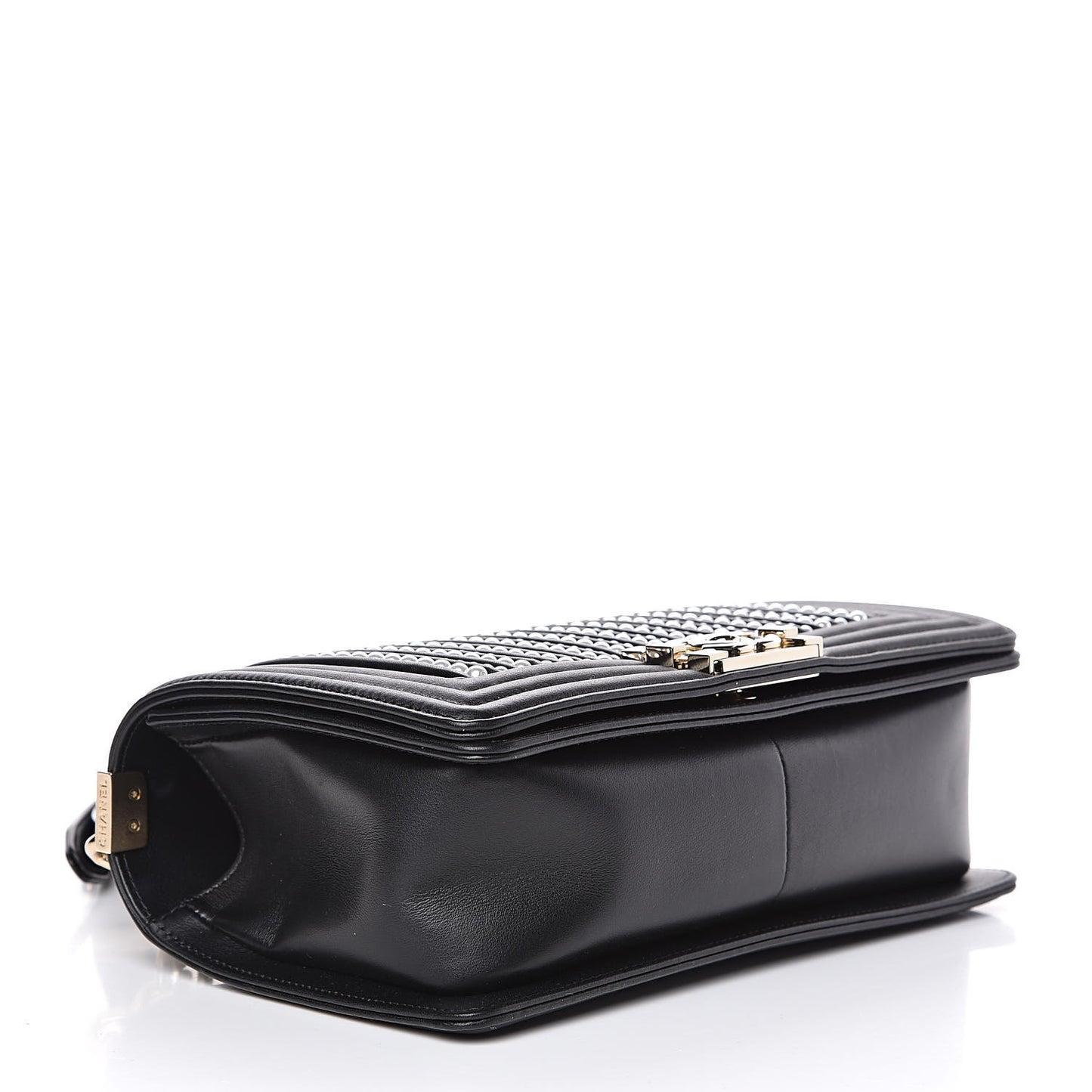Calfskin Pearl Medium Chanel Pearls Boy Flap Black