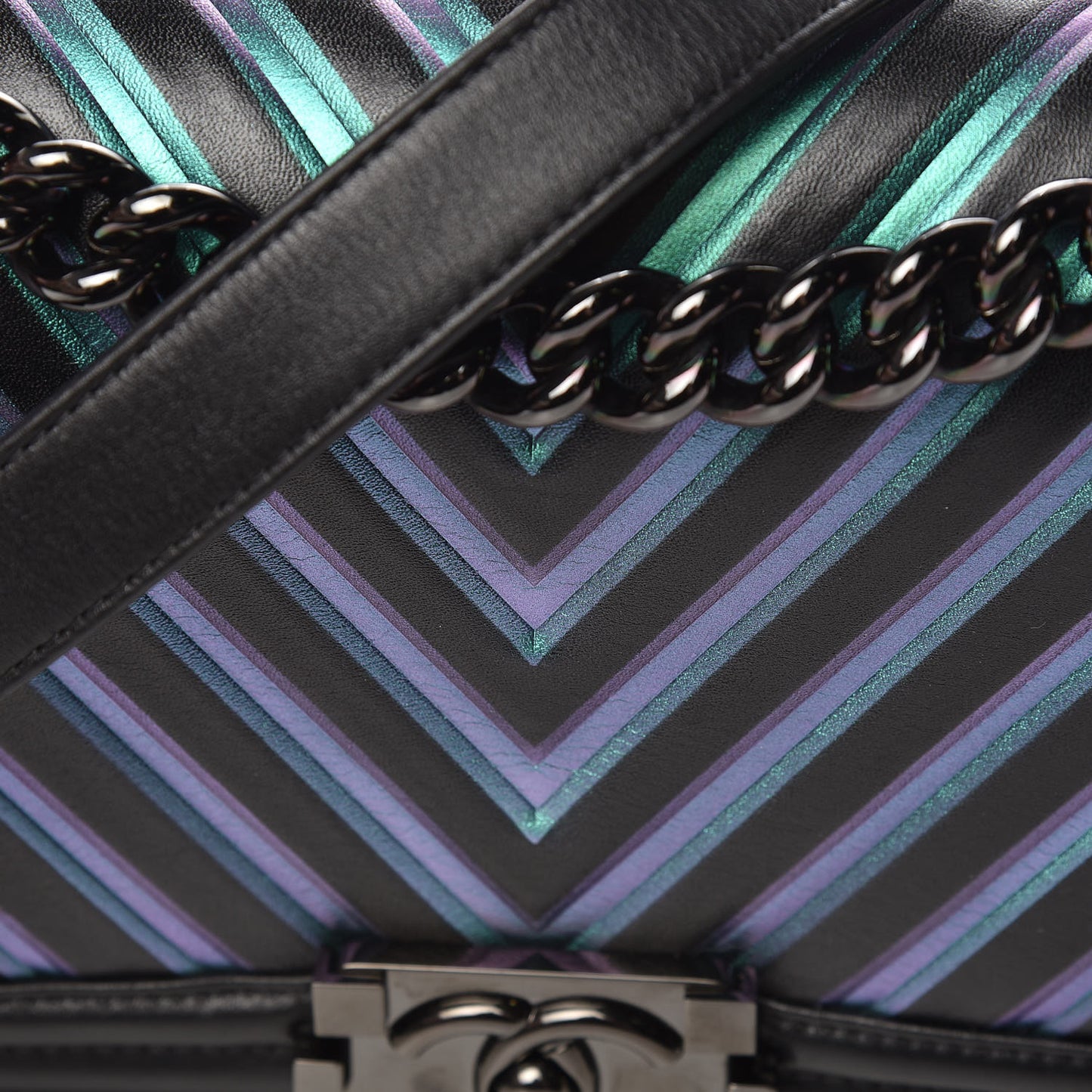 Calfskin Painted Chevron Embossed Medium Boy Flap Black