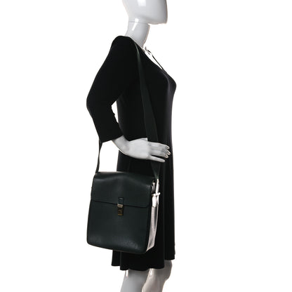 Louis Vuitton Taiga Yaranga Camera Bag Epicea 2 of 10