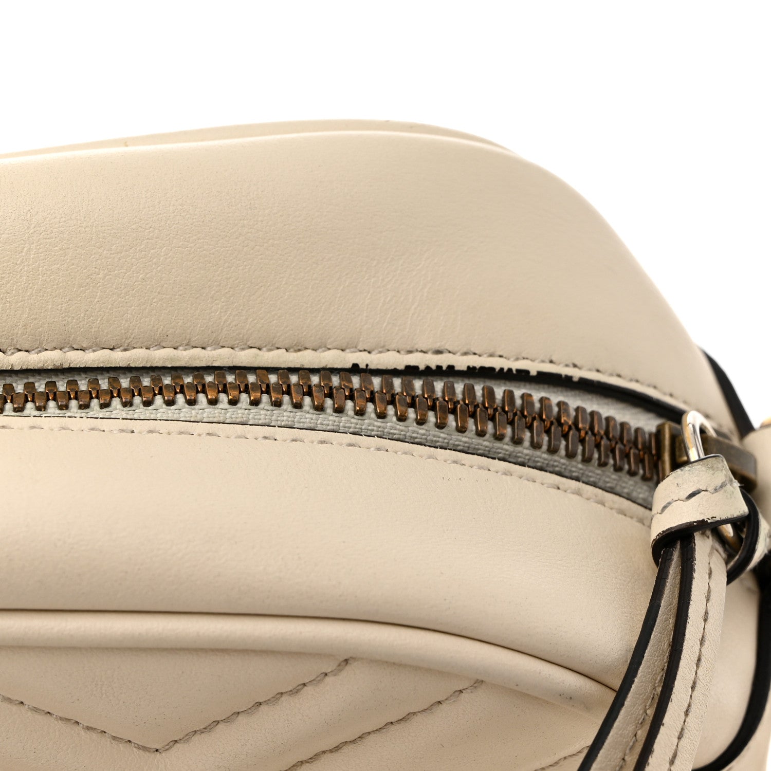 Gucci Calfskin Matelasse Small GG Marmont Chain Shoulder Bag White 13 of 16