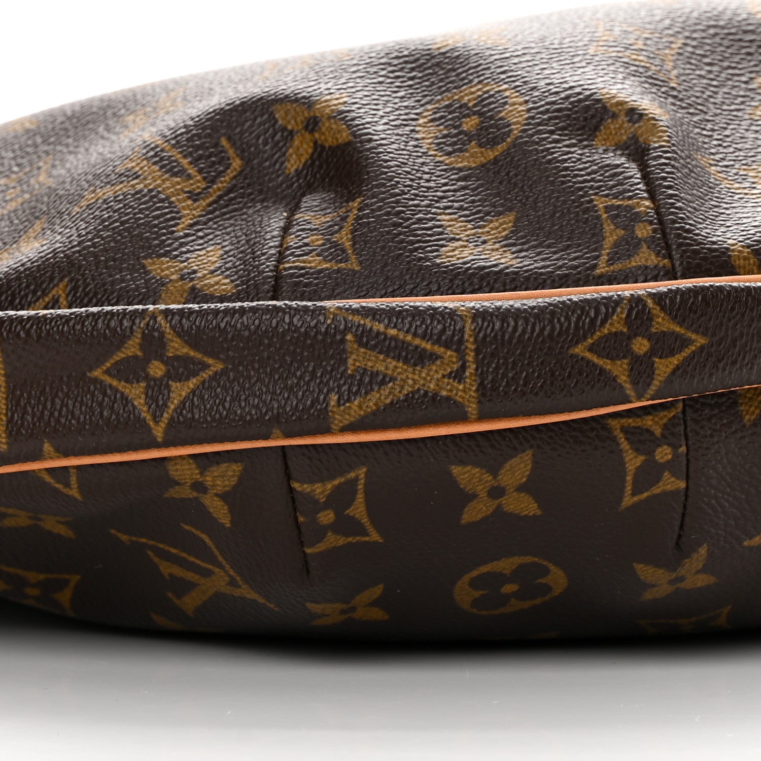 Louis Vuitton Monogram Croissant MM 9 of 13