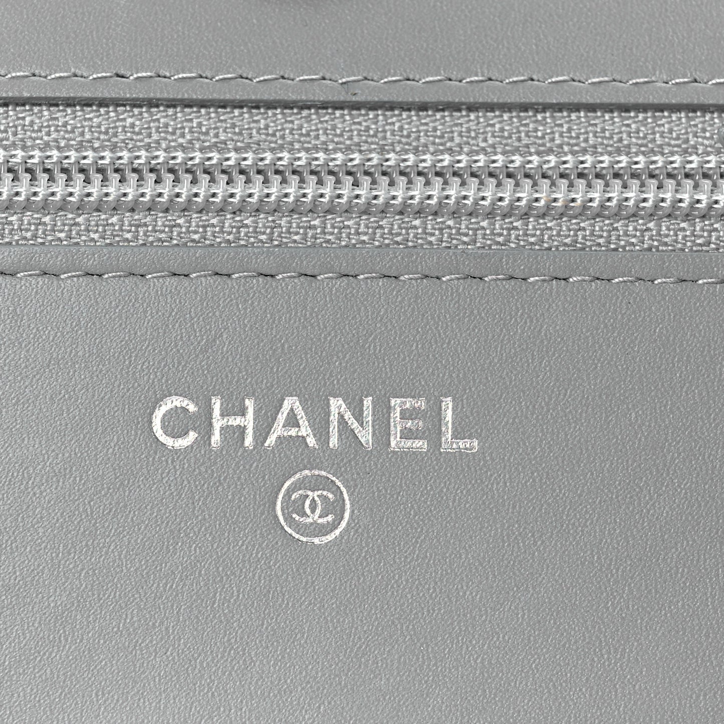 Calfskin Chain 20s Signe Wallet on Chain WOC Grey
